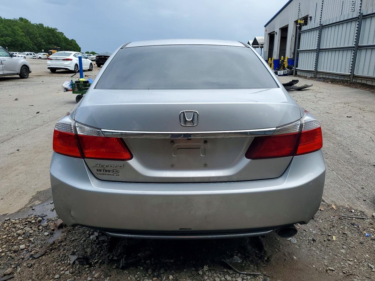 2015 Honda Accord Lx Серебряный vin: 1HGCR2F39FA127768