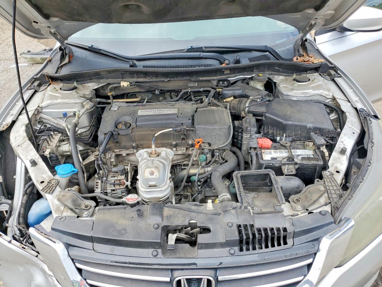 2015 Honda Accord Lx Серебряный vin: 1HGCR2F39FA127768