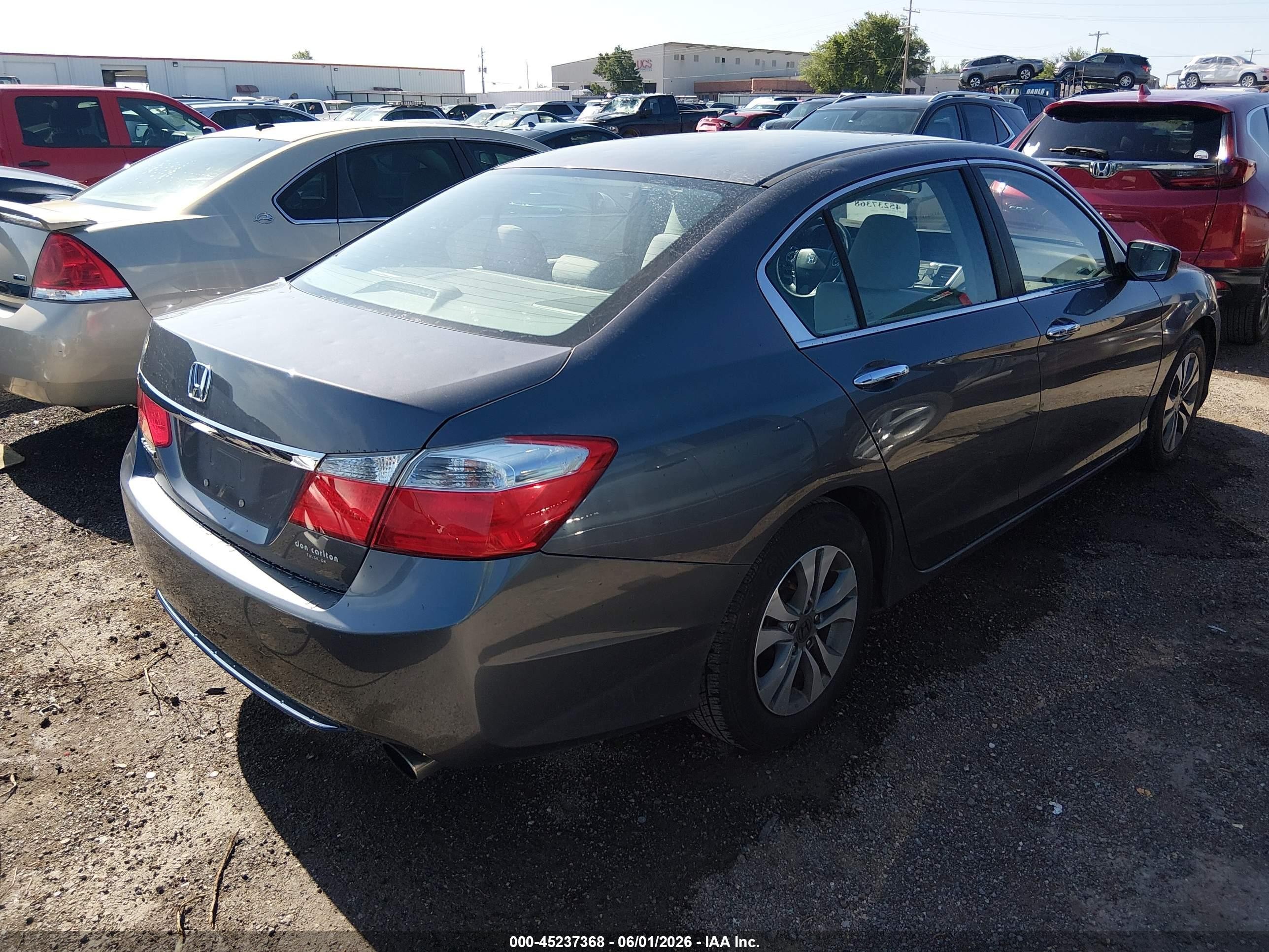2015 Honda Accord Lx Серый vin: 1HGCR2F39FA160186