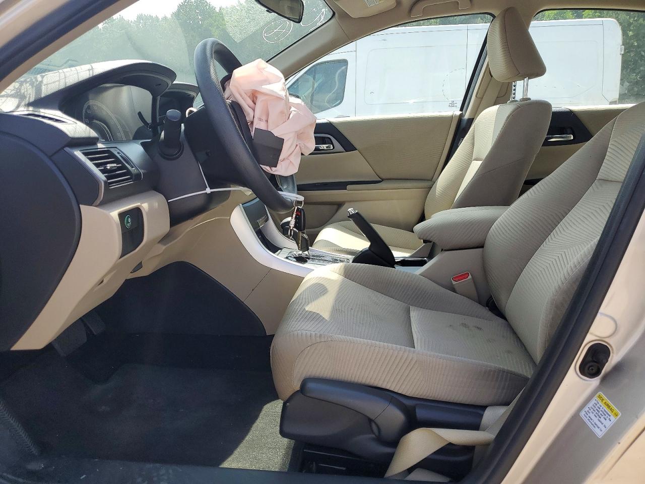 2015 Honda Accord Lx Cream vin: 1HGCR2F39FA172161