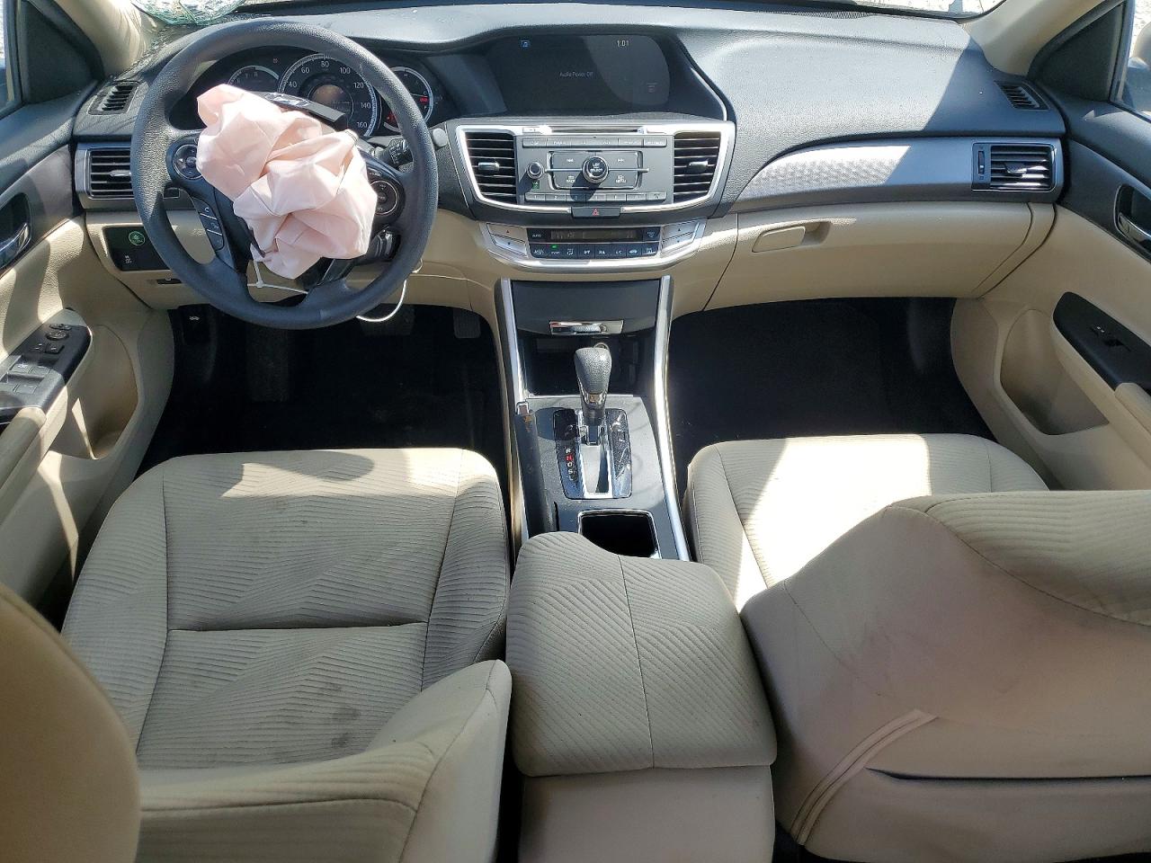 2015 Honda Accord Lx Cream vin: 1HGCR2F39FA172161