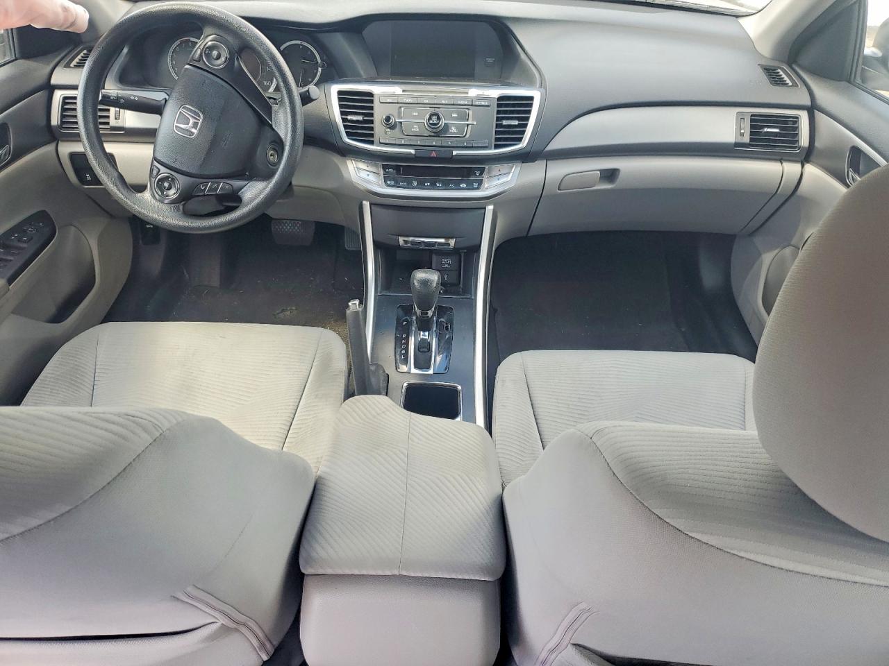 2015 Honda Accord Lx Silver vin: 1HGCR2F39FA177781