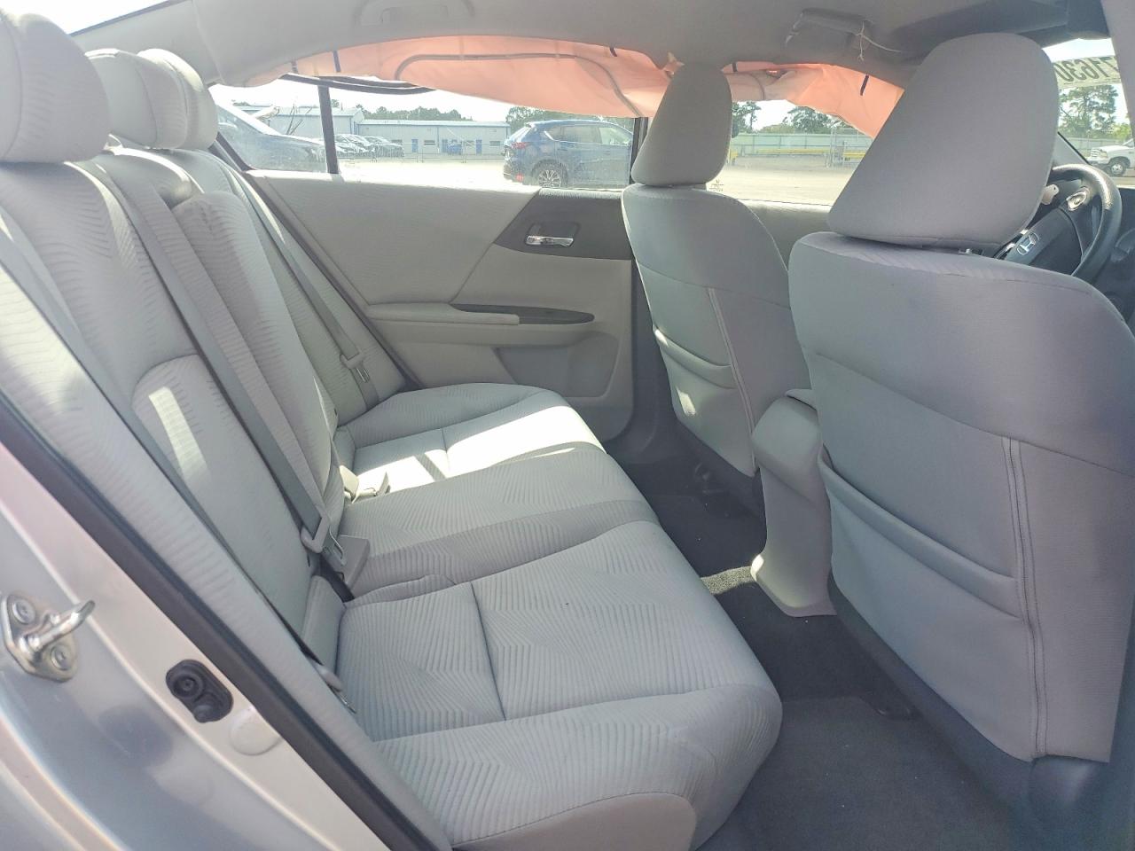 2015 Honda Accord Lx Silver vin: 1HGCR2F39FA177781