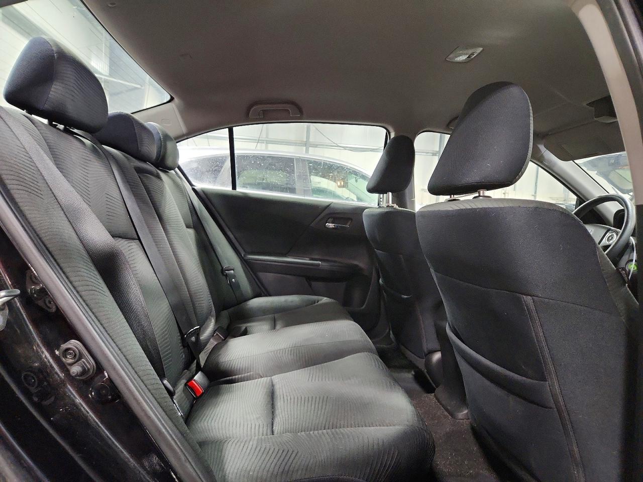 2015 Honda Accord Lx Черный vin: 1HGCR2F39FA182995