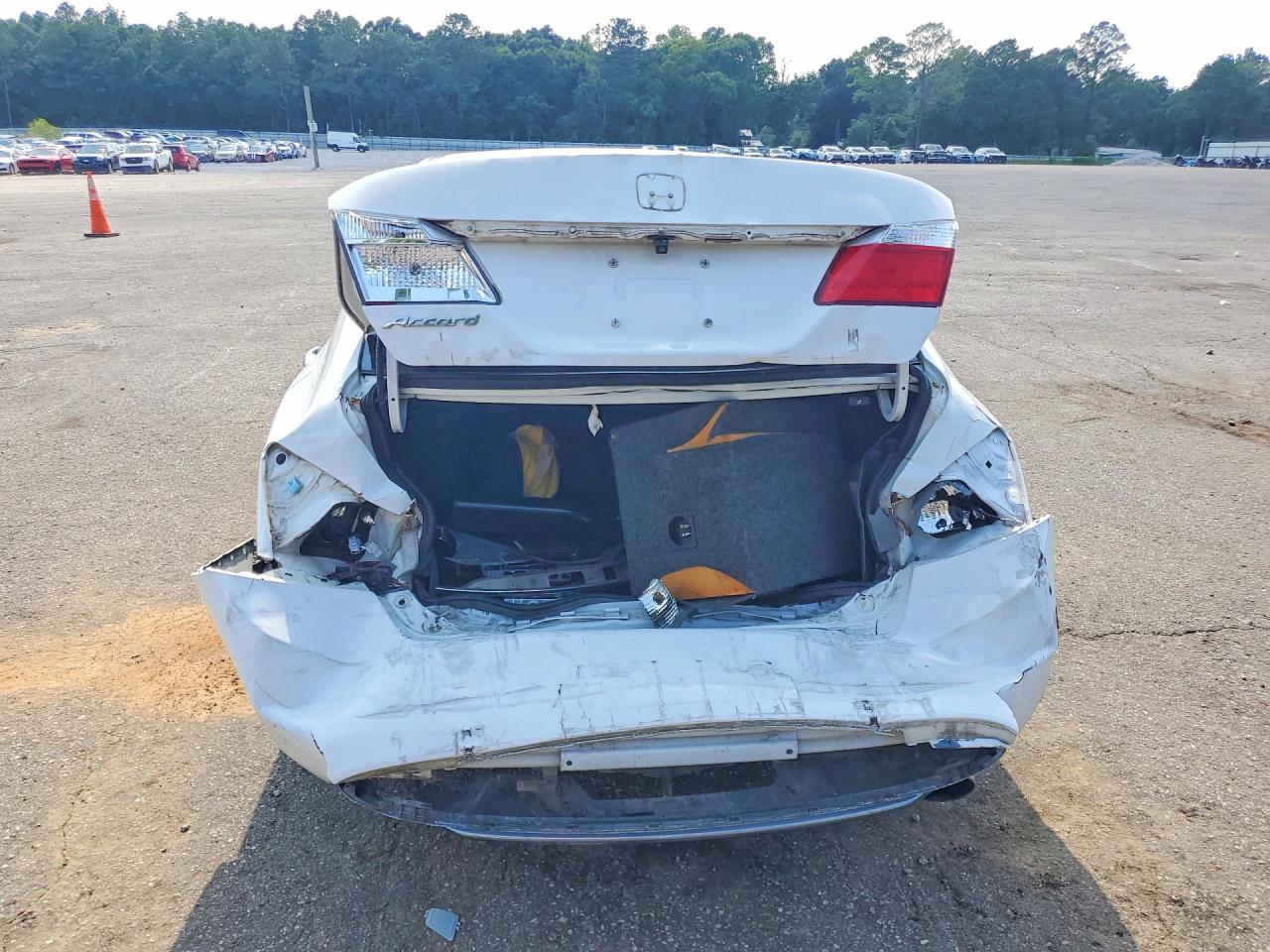 2015 Honda Accord Lx White vin: 1HGCR2F39FA251569
