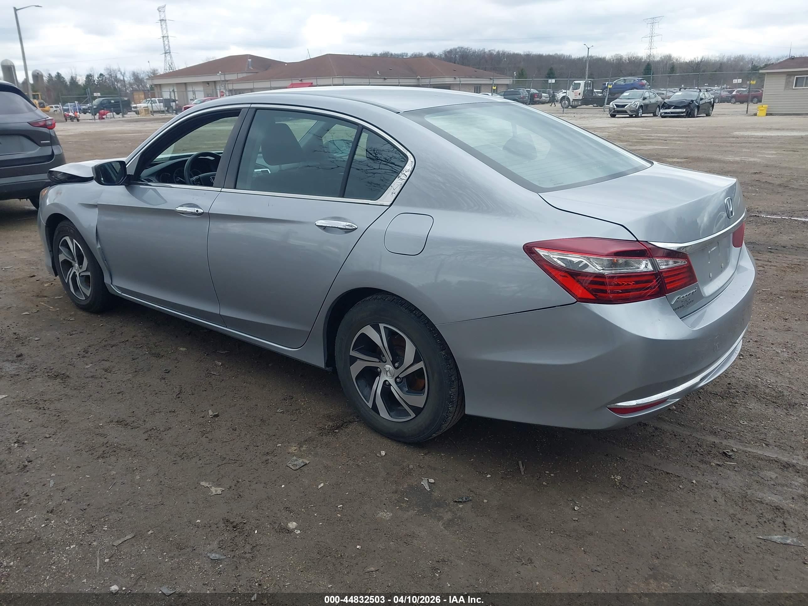 2016 Honda Accord Lx Серебряный vin: 1HGCR2F39GA045217