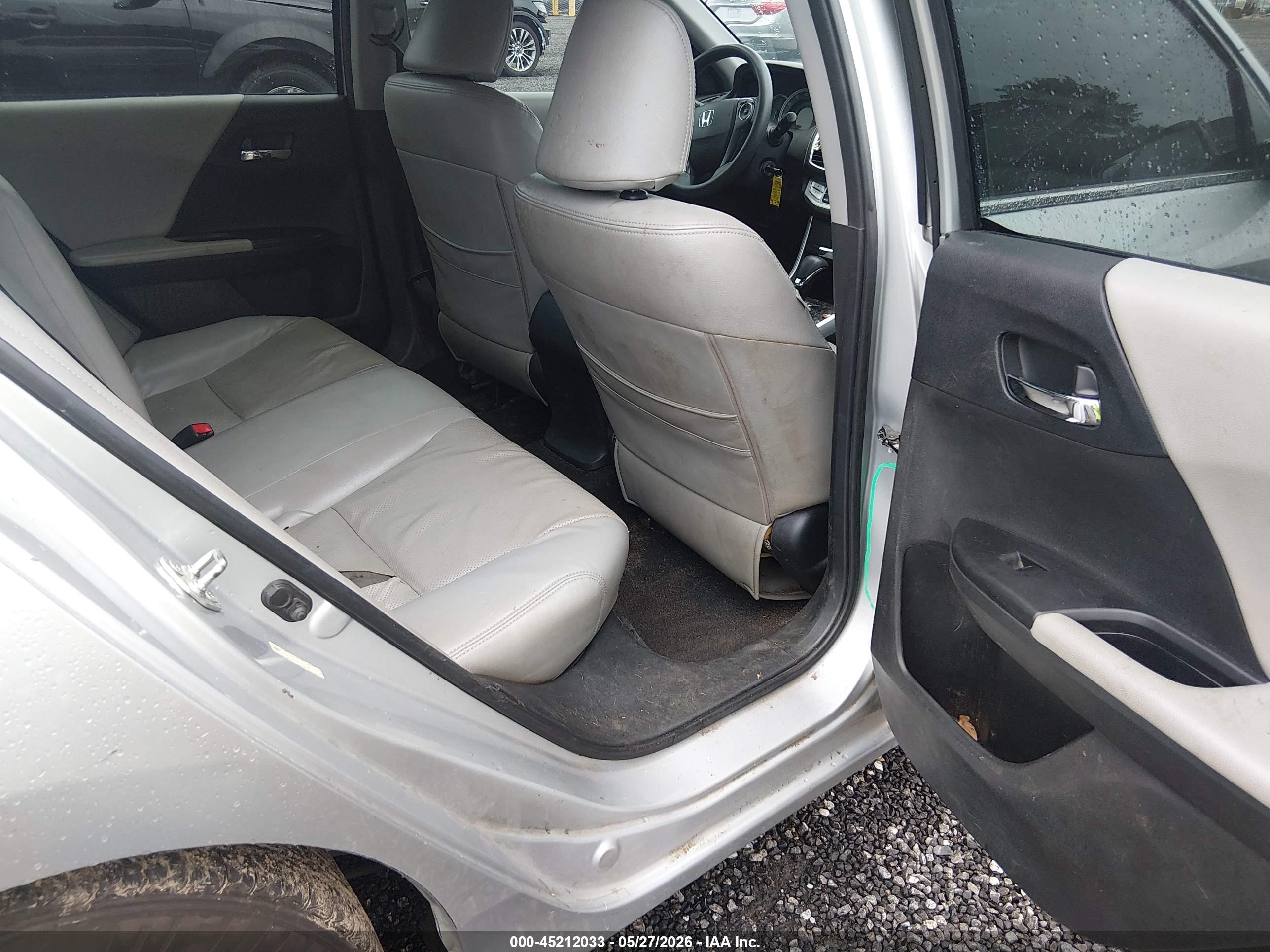 2013 Honda Accord Lx Silver vin: 1HGCR2F3XDA024503