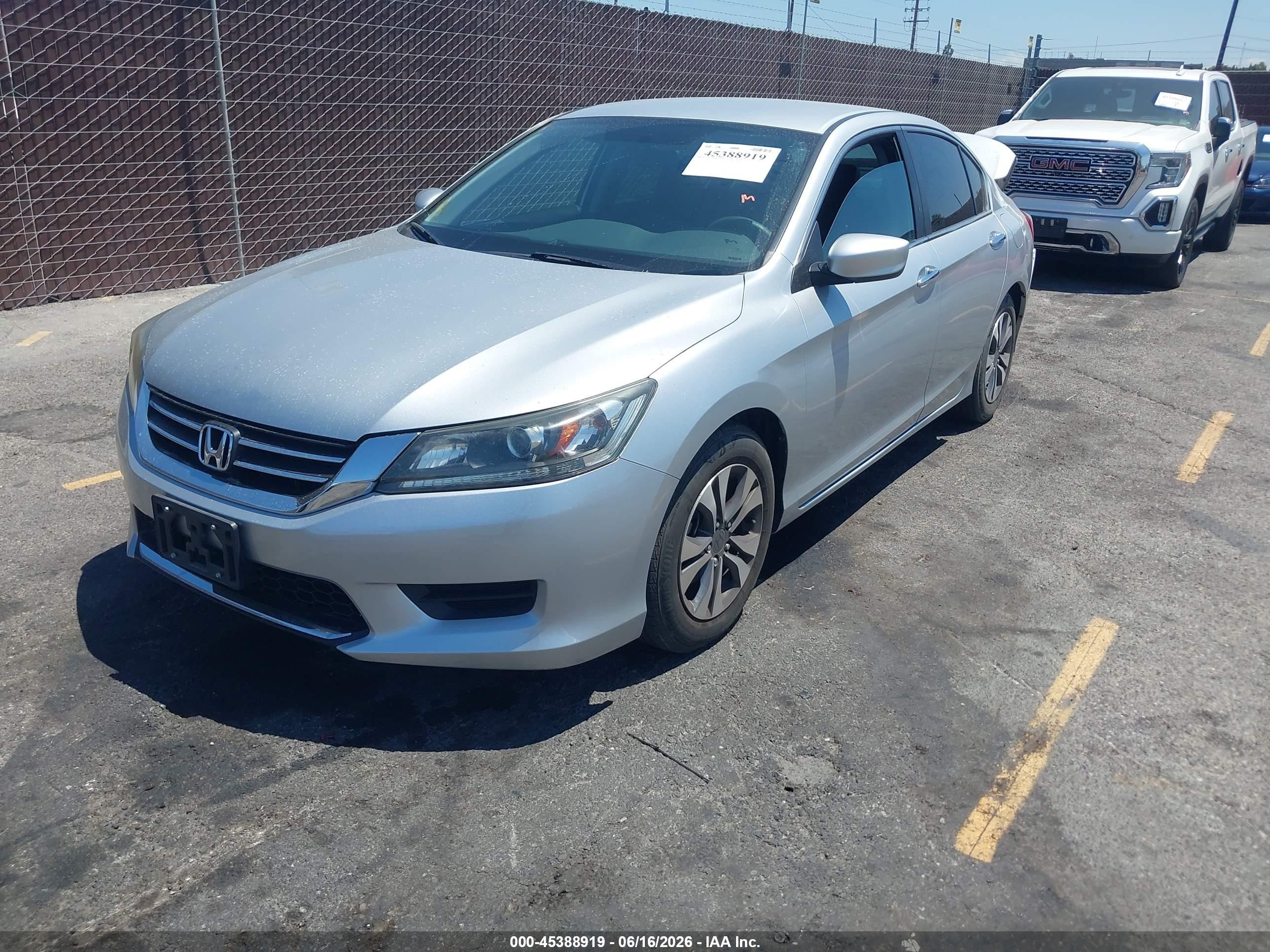 2013 Honda Accord Lx Silver vin: 1HGCR2F3XDA053872