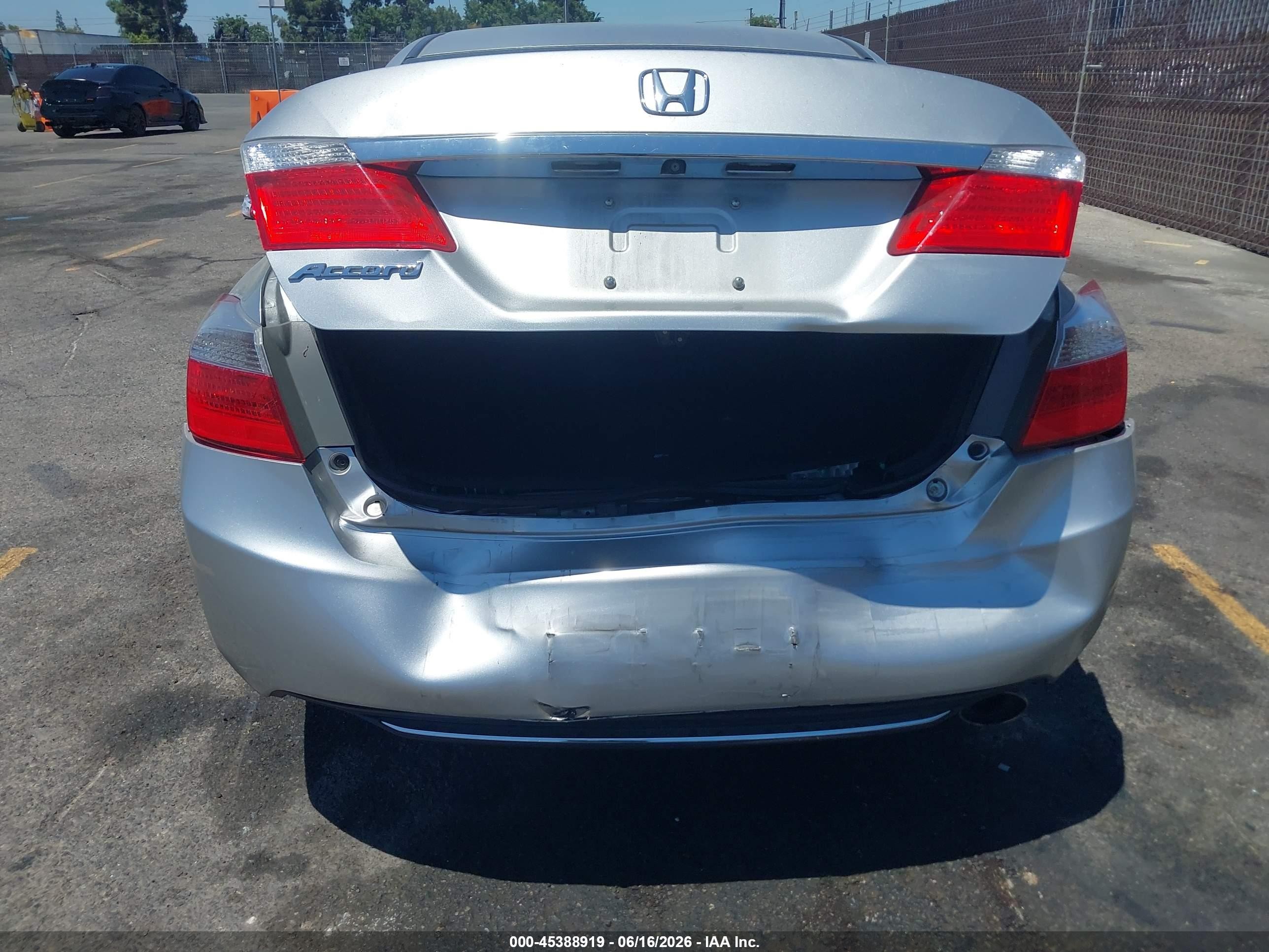 2013 Honda Accord Lx Silver vin: 1HGCR2F3XDA053872