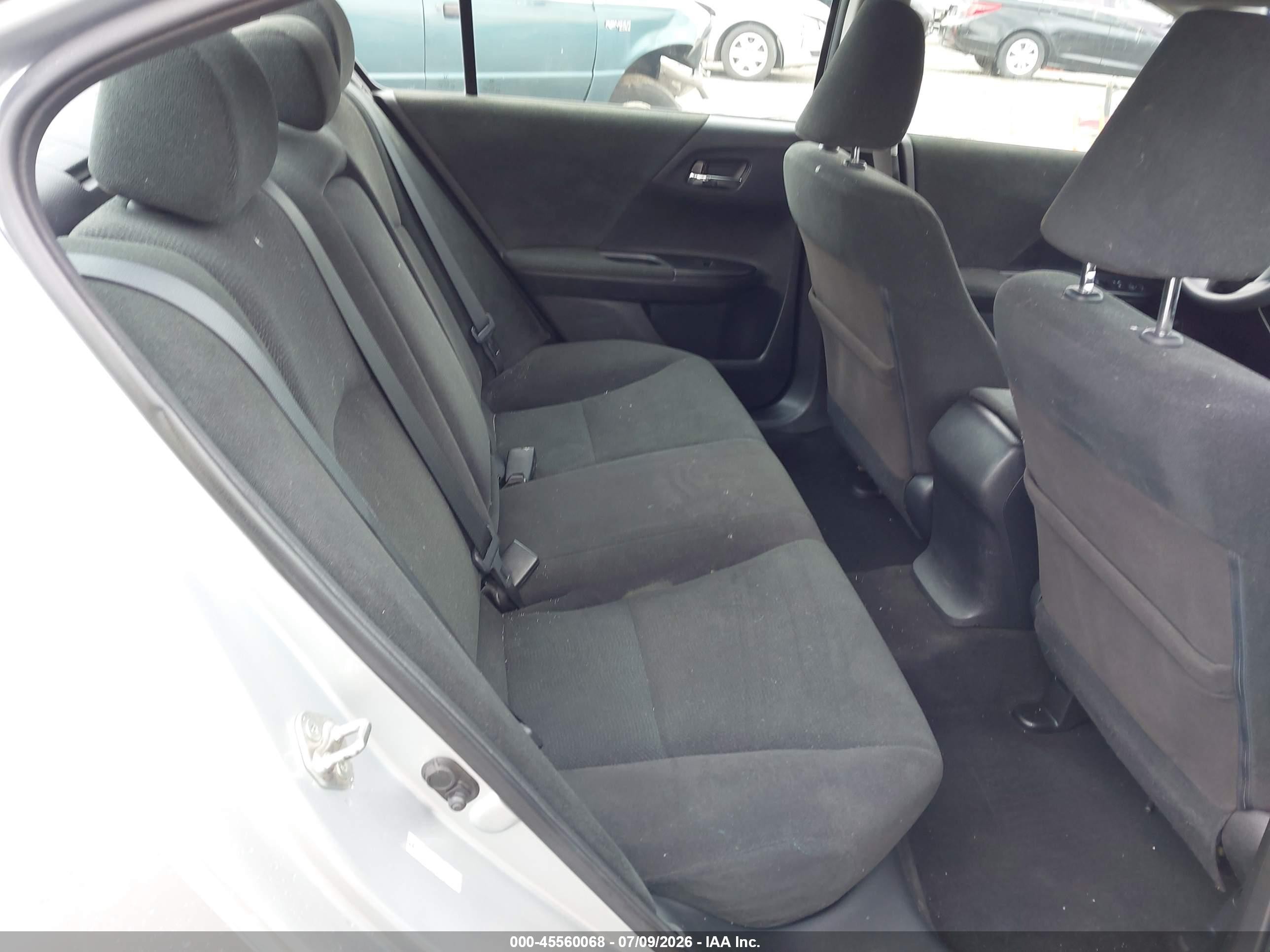 2013 Honda Accord Lx Серебряный vin: 1HGCR2F3XDA069442
