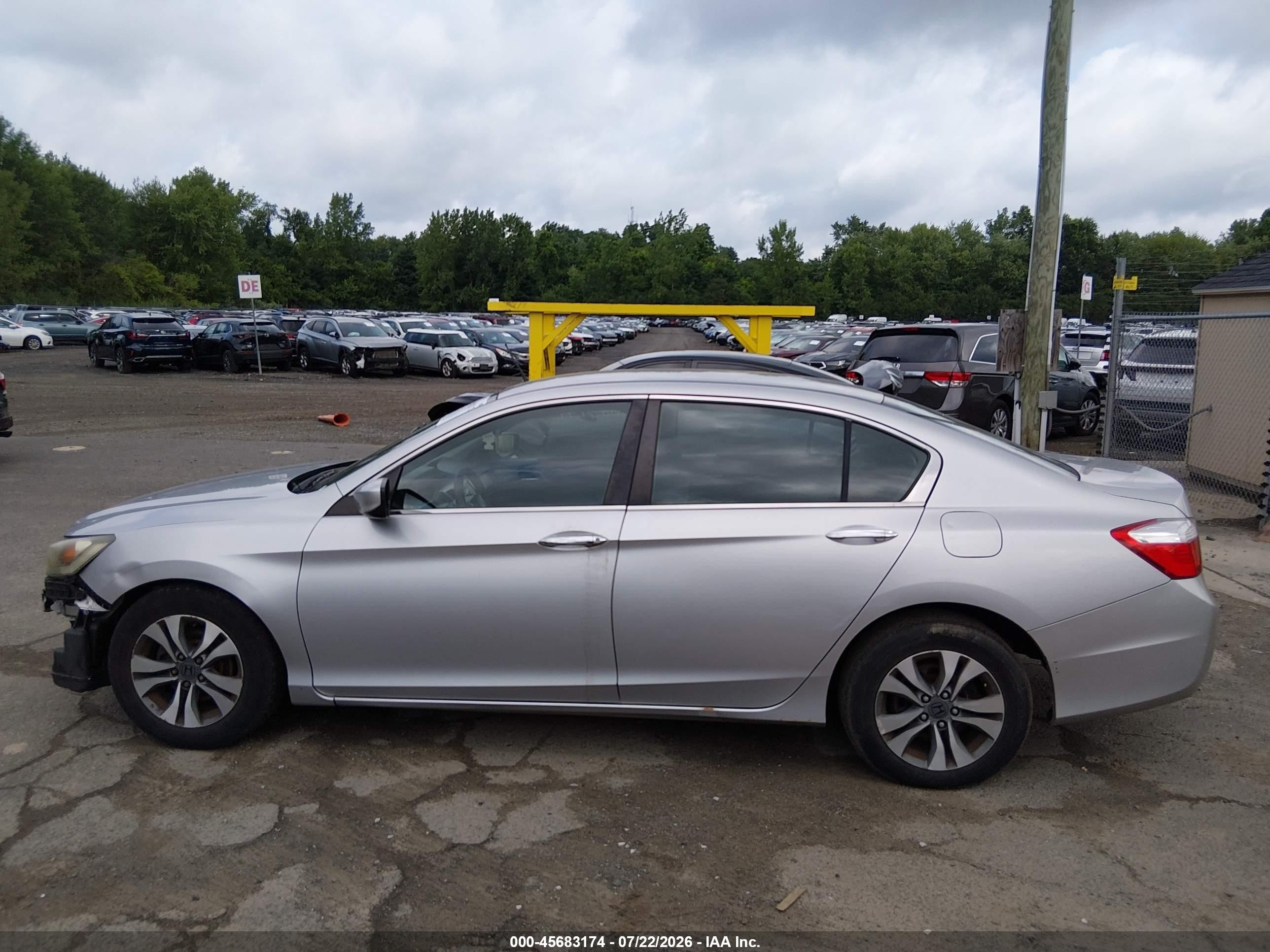 2013 Honda Accord Lx Silver vin: 1HGCR2F3XDA140168