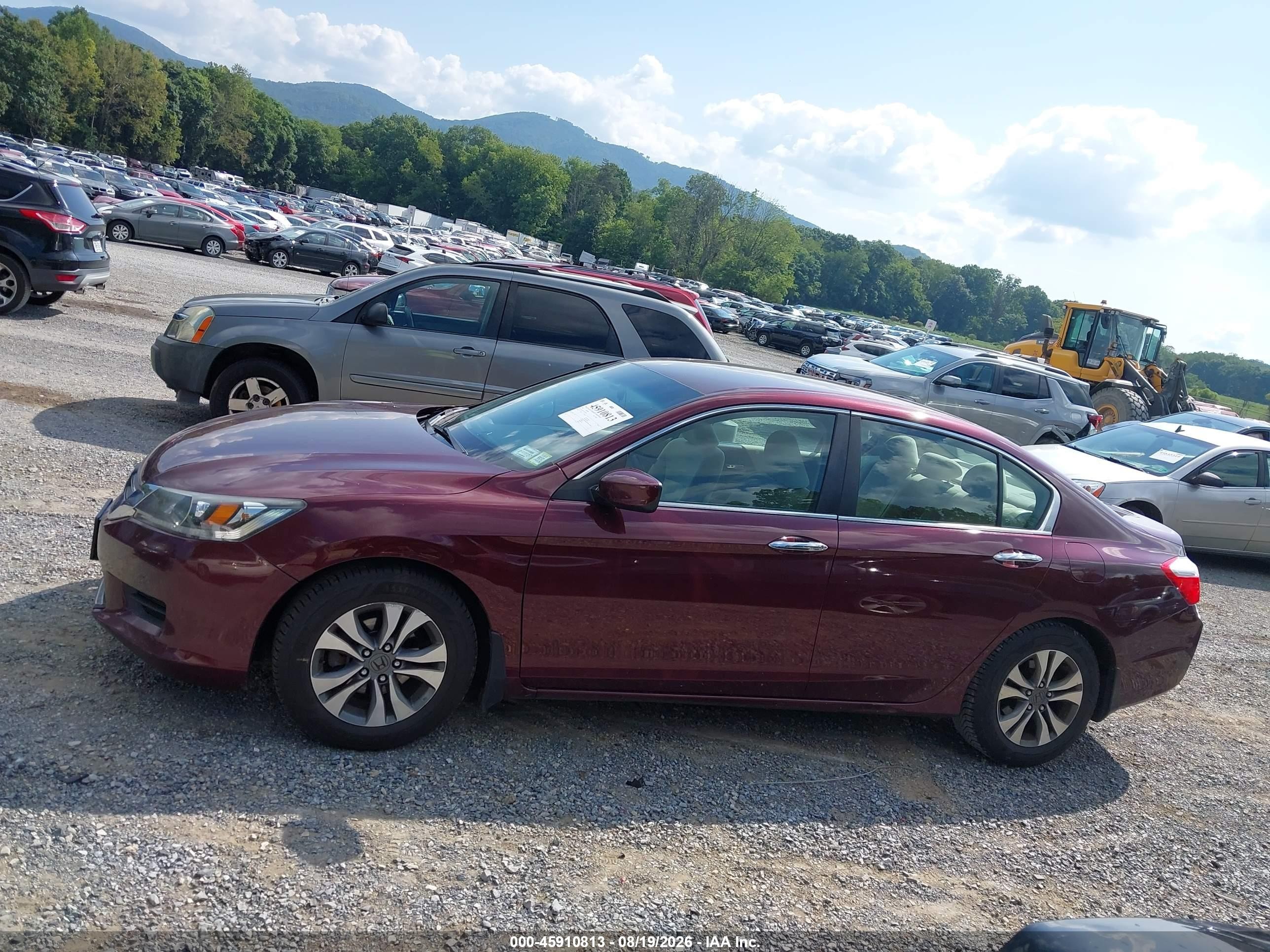 2013 Honda Accord Lx Red vin: 1HGCR2F3XDA241646