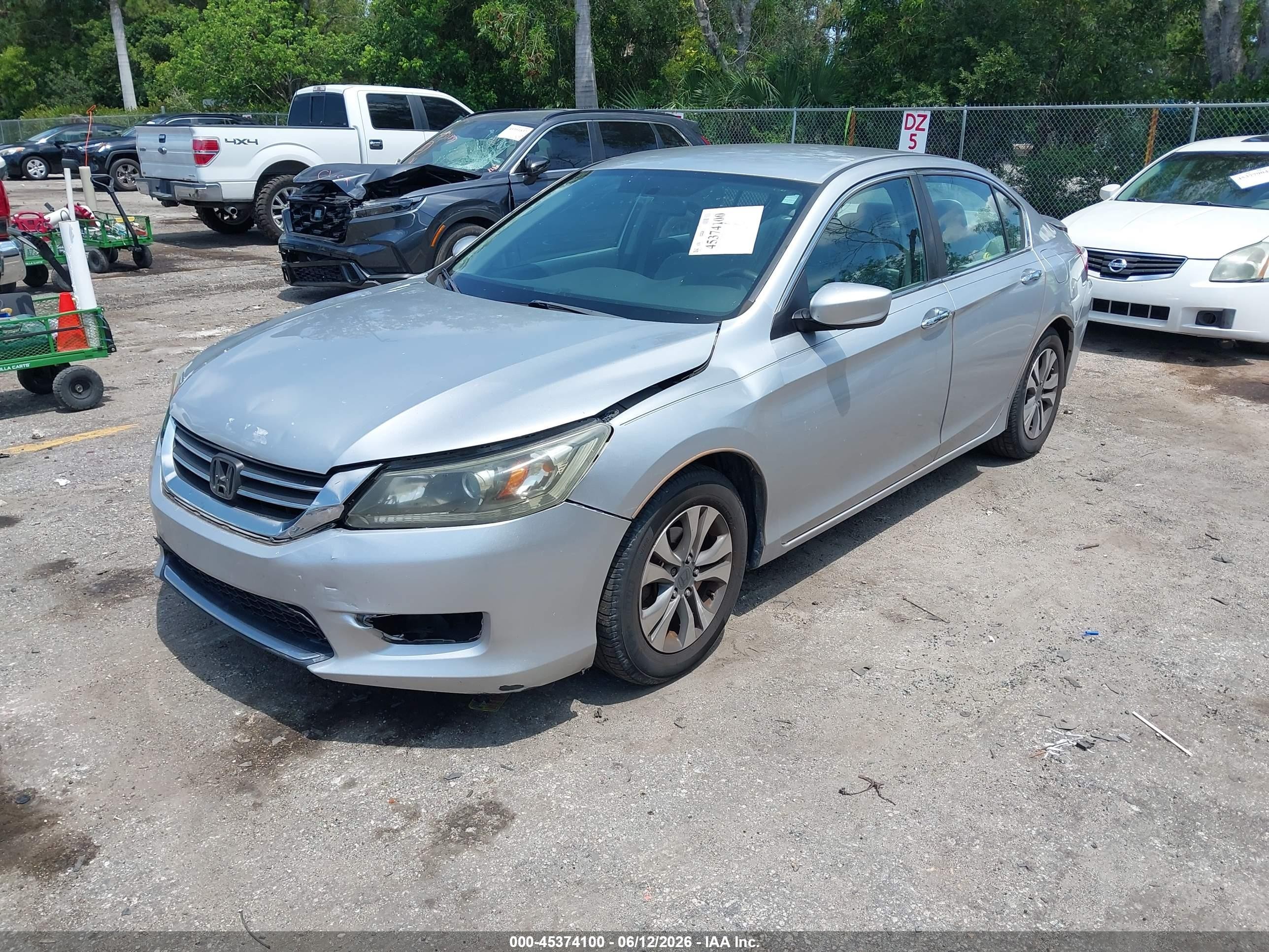 2013 Honda Accord Lx Silver vin: 1HGCR2F3XDA264439