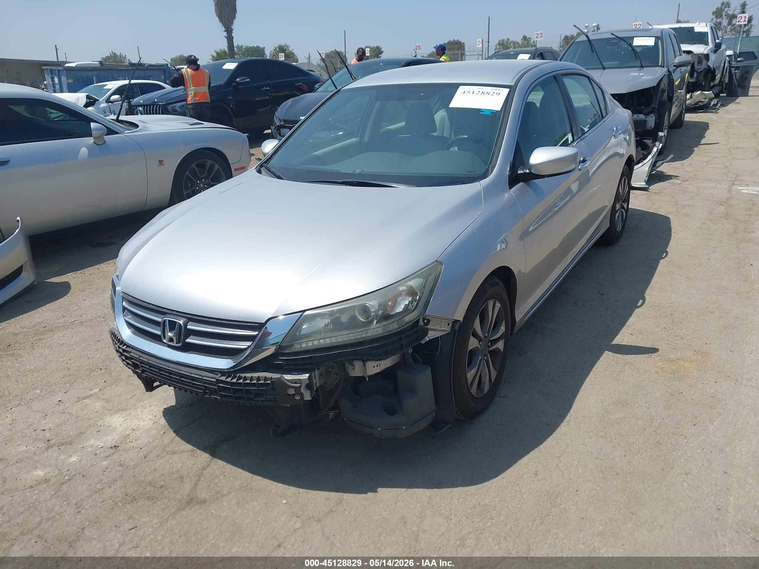 2014 Honda Accord Lx Серебряный vin: 1HGCR2F3XEA049466
