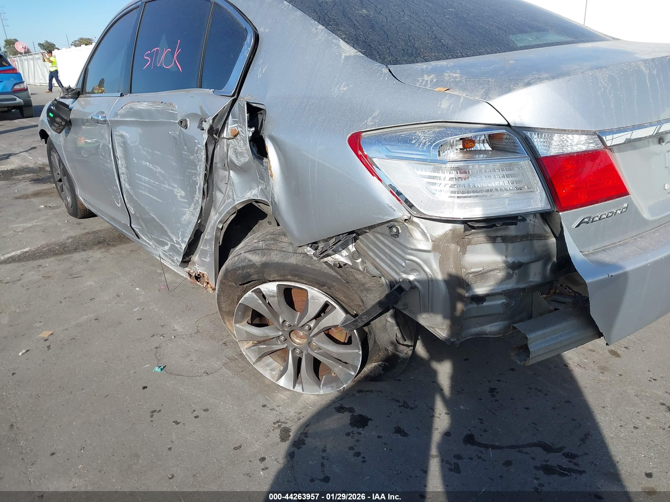 2014 Honda Accord Lx Silver vin: 1HGCR2F3XEA253782