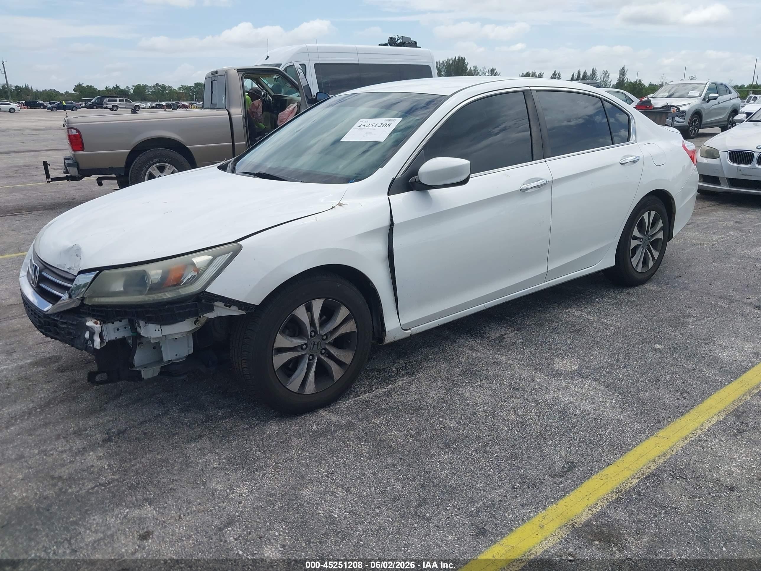 2015 Honda Accord Lx White vin: 1HGCR2F3XFA026108