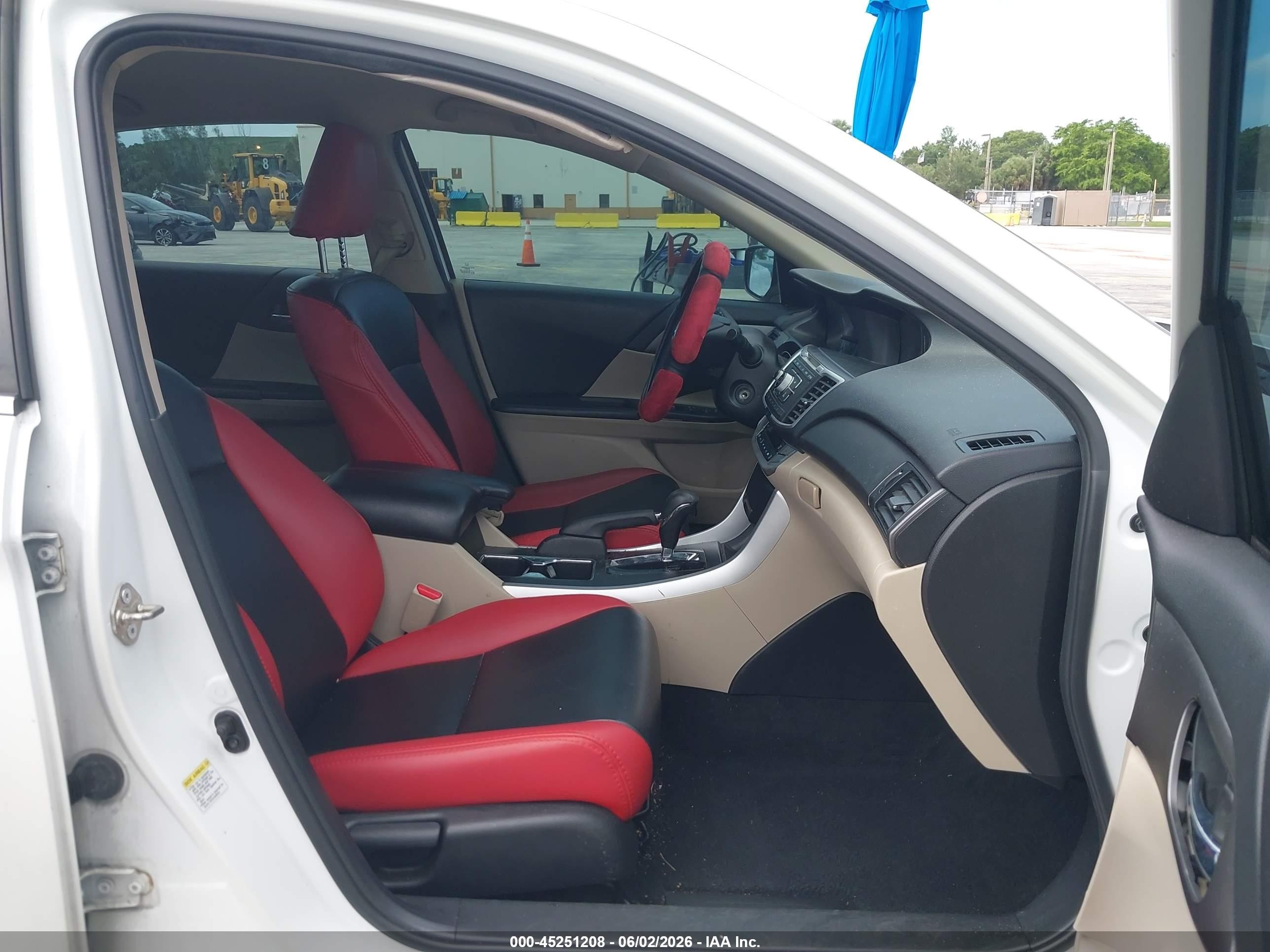 2015 Honda Accord Lx White vin: 1HGCR2F3XFA026108