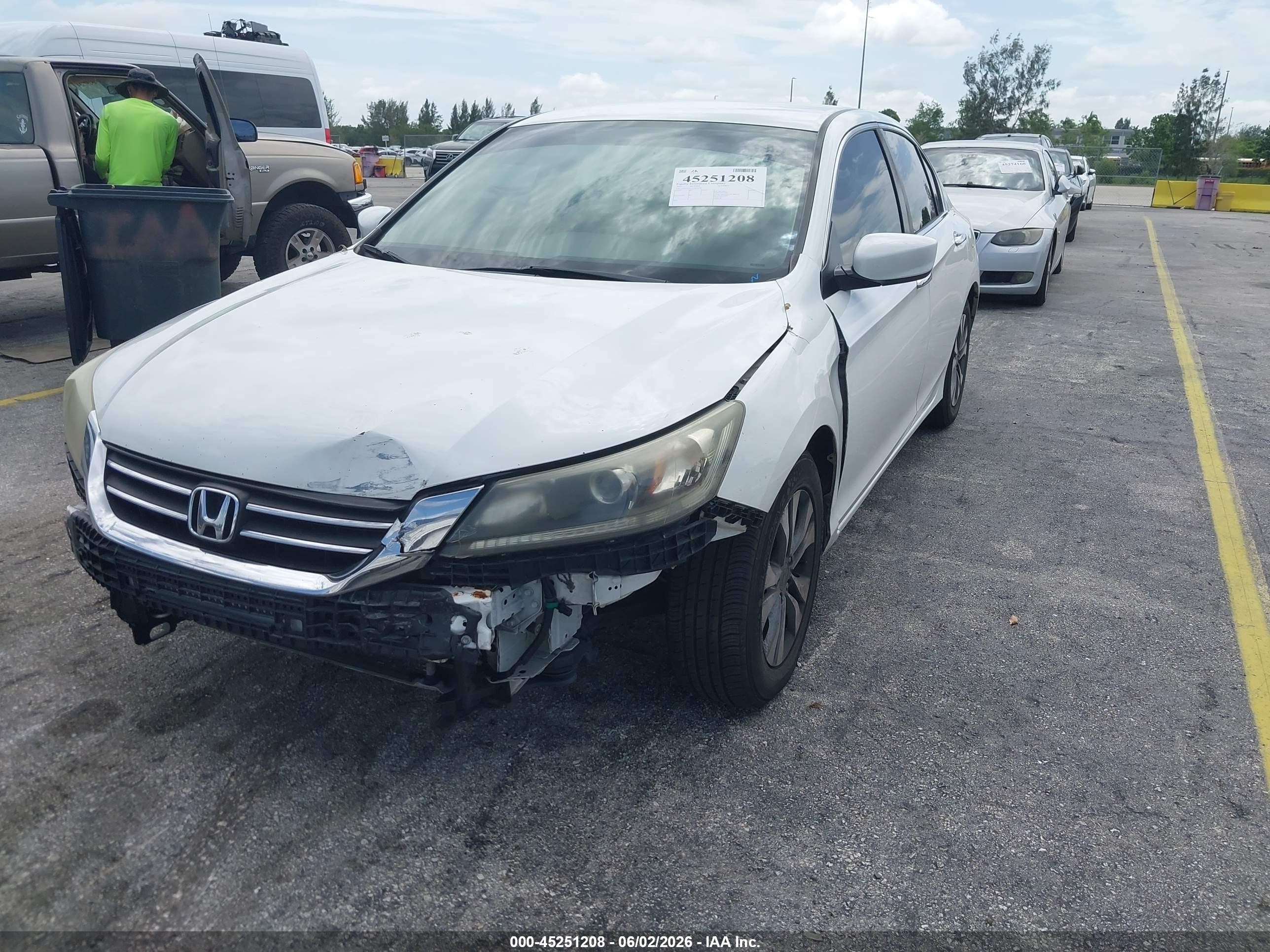 2015 Honda Accord Lx White vin: 1HGCR2F3XFA026108