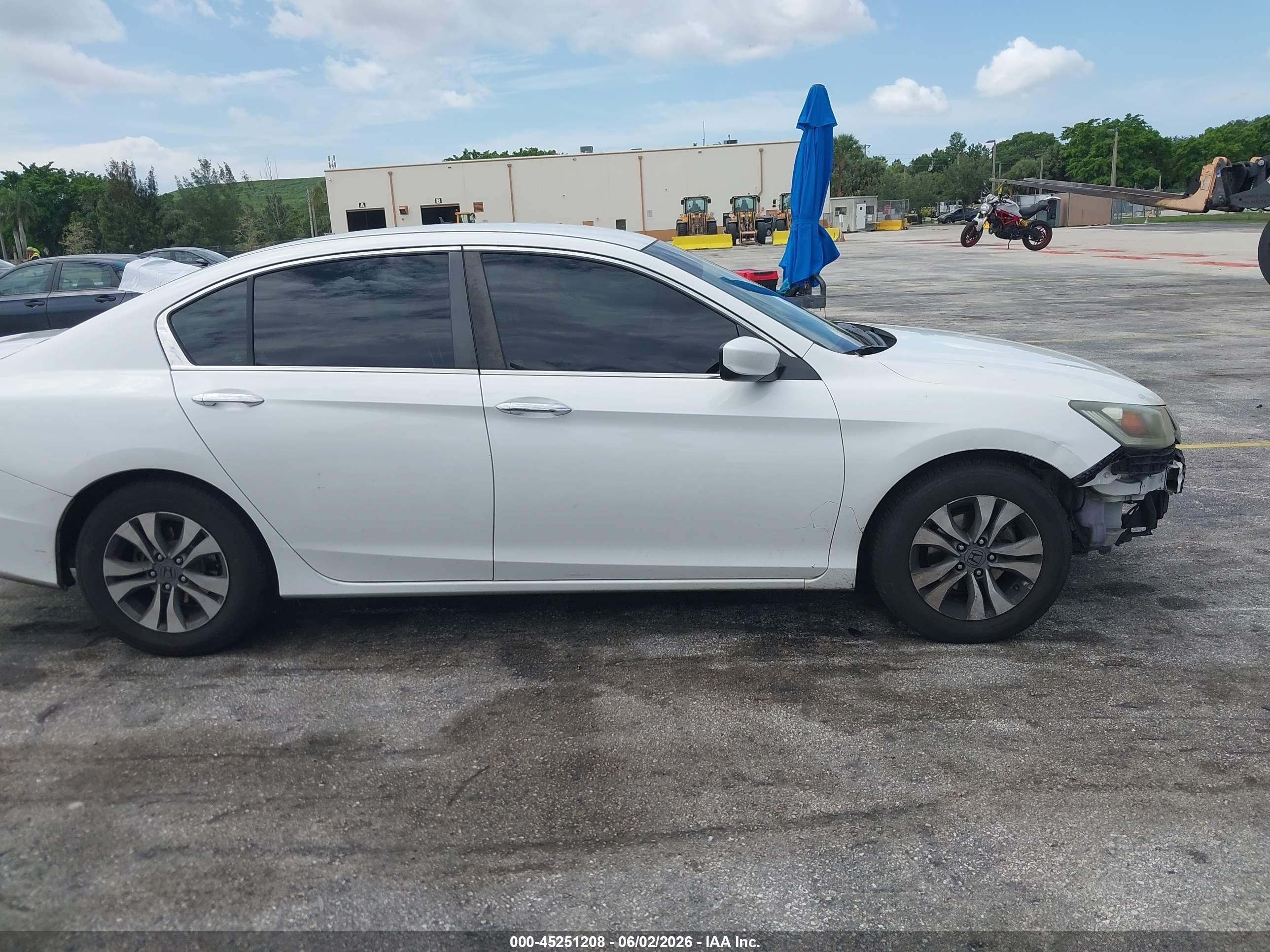 2015 Honda Accord Lx White vin: 1HGCR2F3XFA026108
