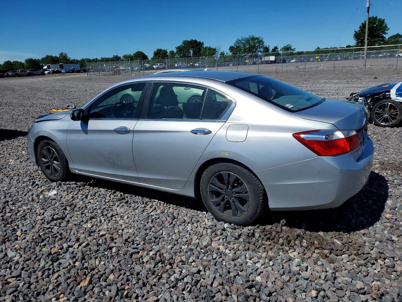 2015 Honda Accord Lx Silver vin: 1HGCR2F3XFA044656