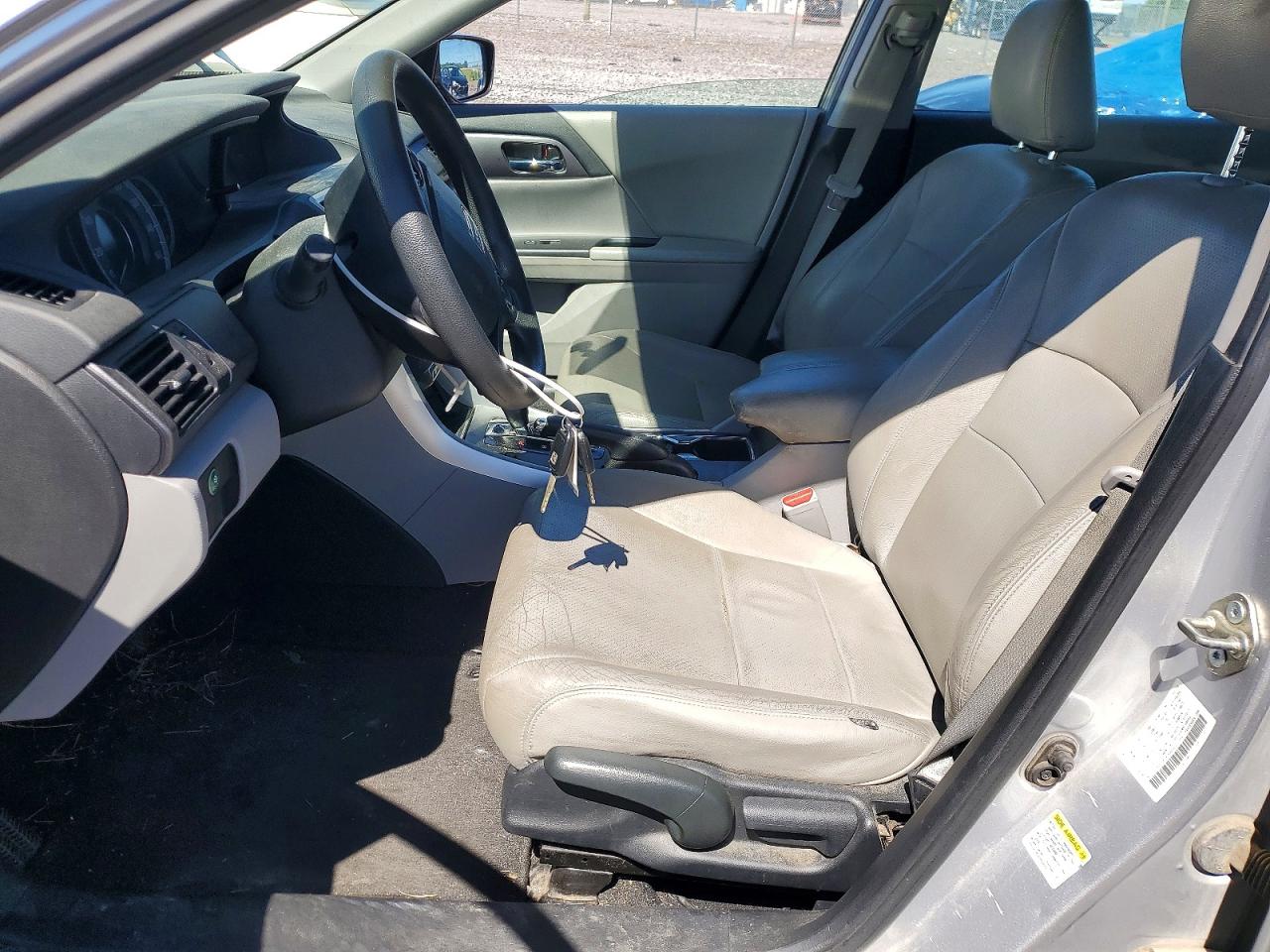 2015 Honda Accord Lx Silver vin: 1HGCR2F3XFA044656