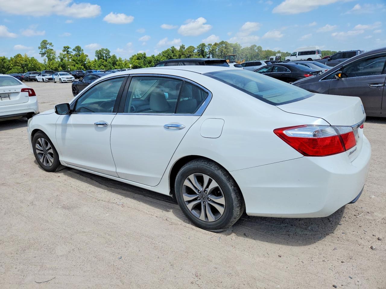 2015 Honda Accord Lx White vin: 1HGCR2F3XFA044690