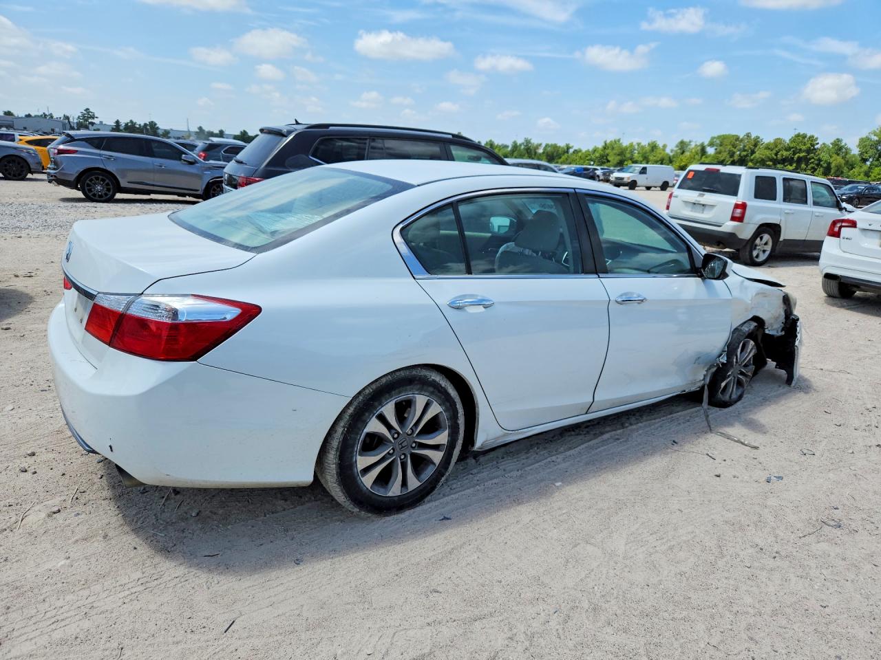 2015 Honda Accord Lx White vin: 1HGCR2F3XFA044690