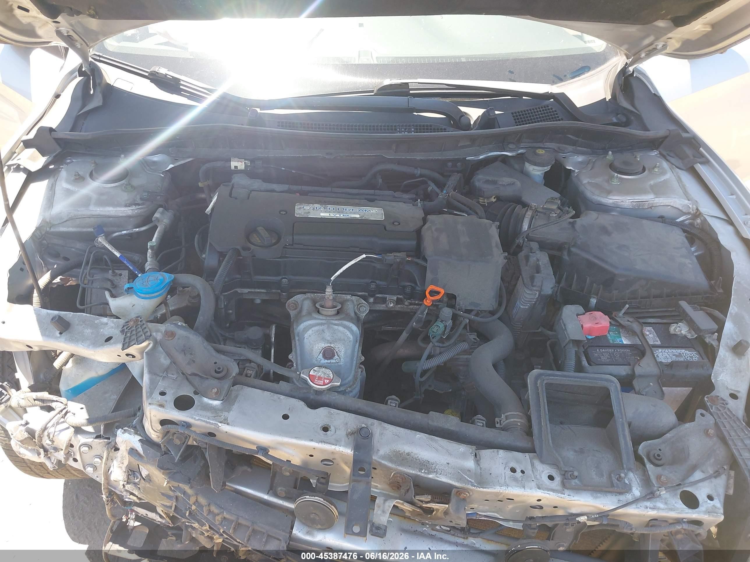 2015 Honda Accord Lx Silver vin: 1HGCR2F3XFA048626