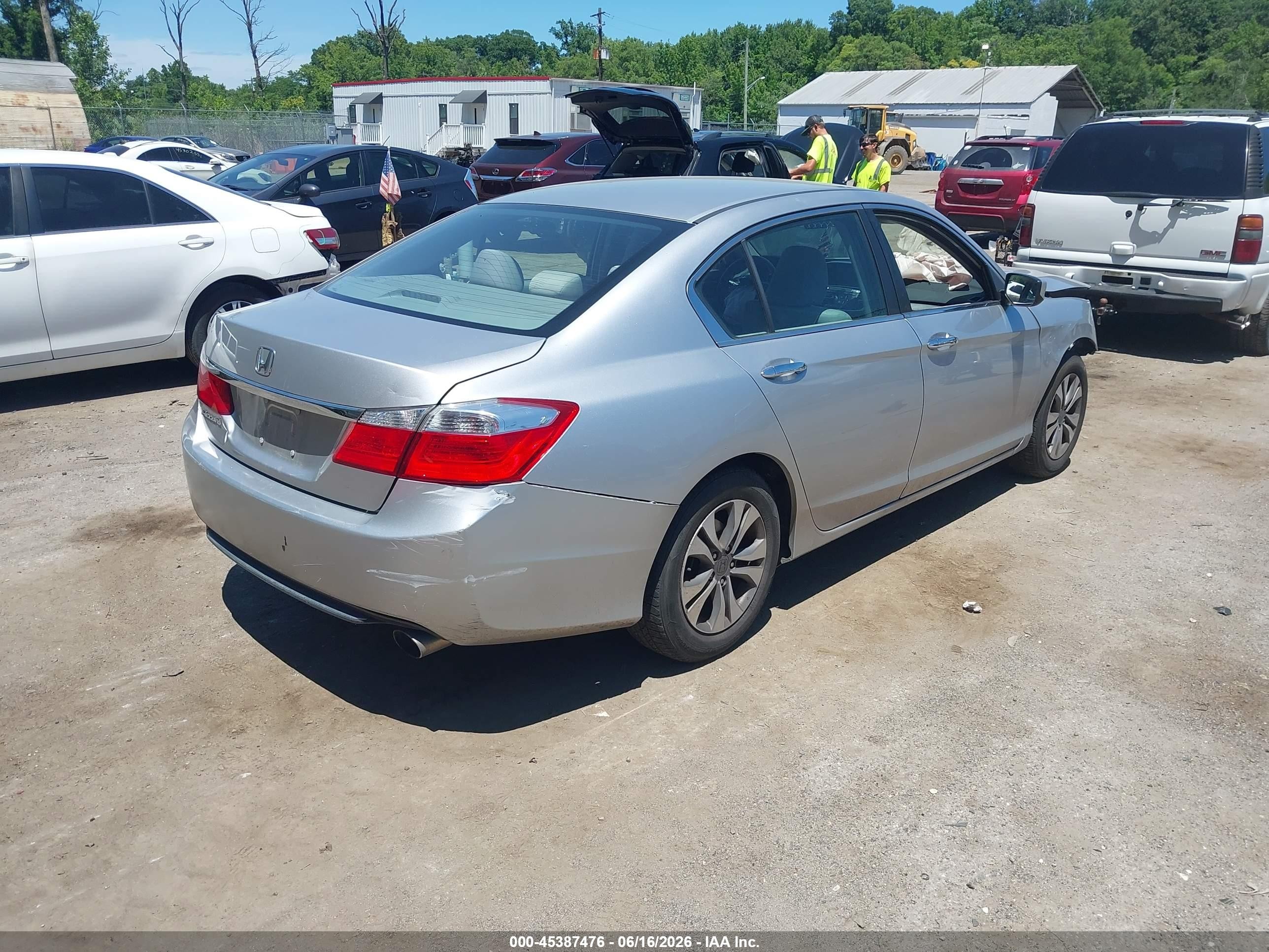 2015 Honda Accord Lx Silver vin: 1HGCR2F3XFA048626