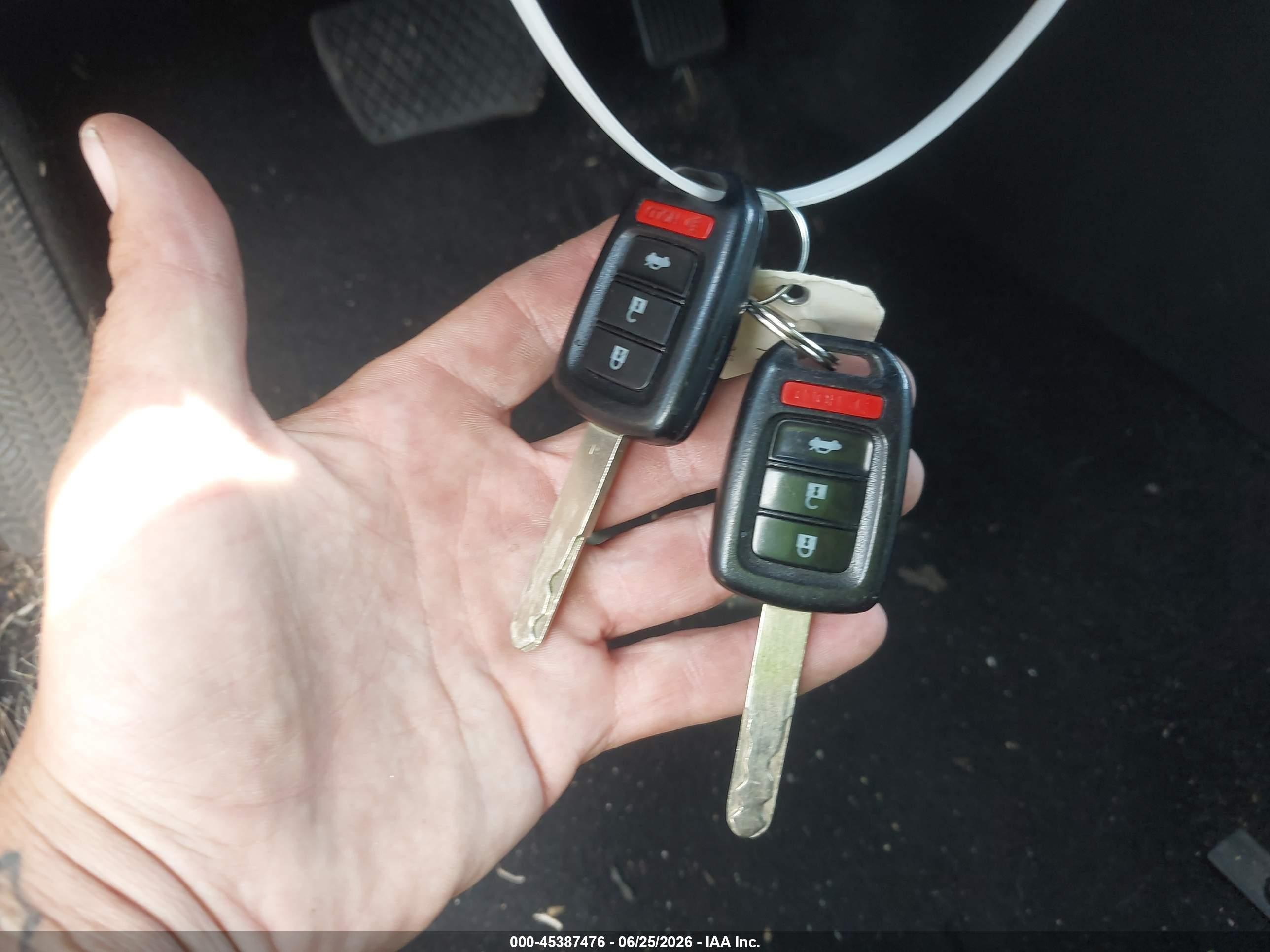 2015 Honda Accord Lx Silver vin: 1HGCR2F3XFA048626