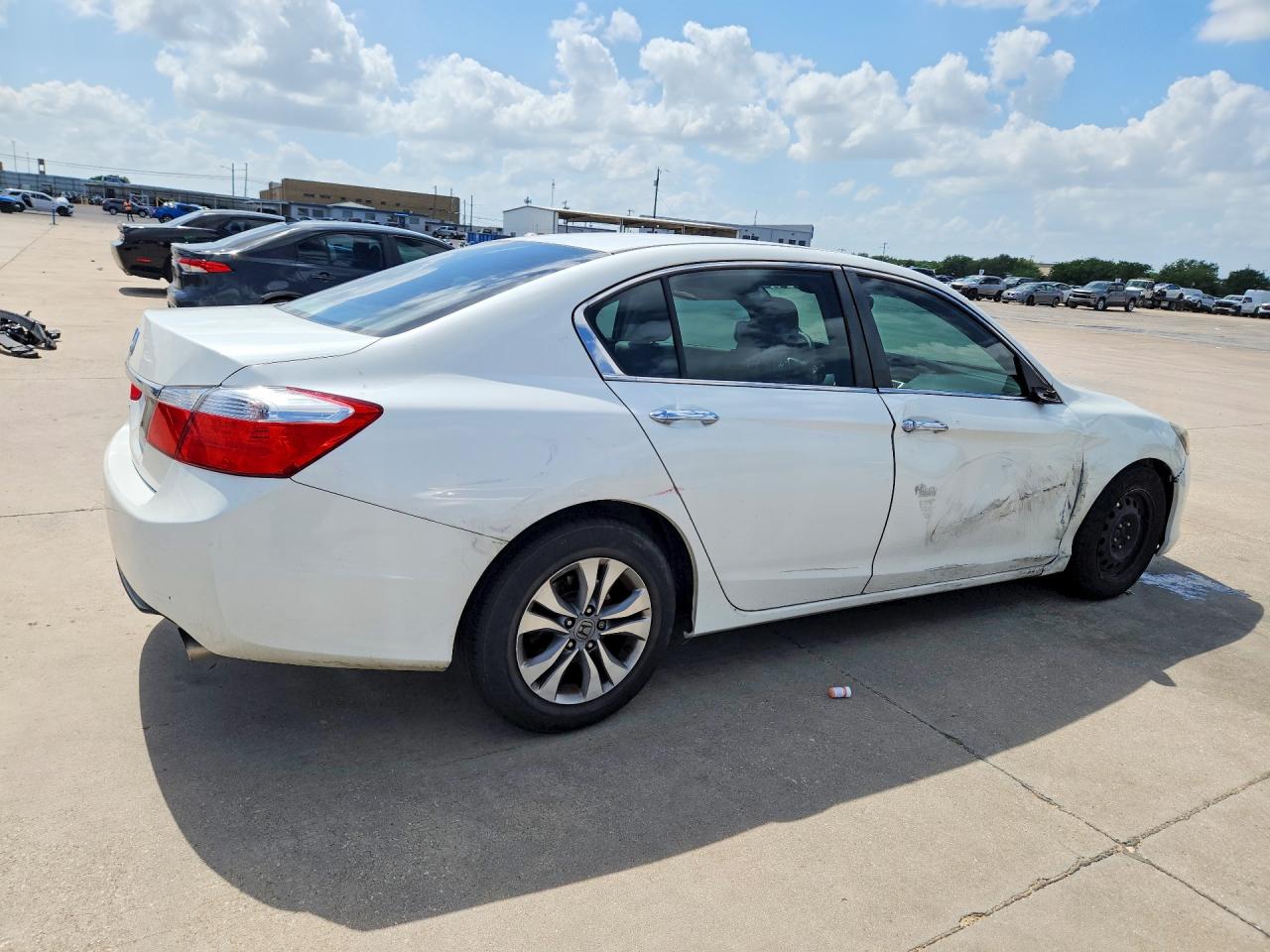 2015 Honda Accord Lx White vin: 1HGCR2F3XFA065300
