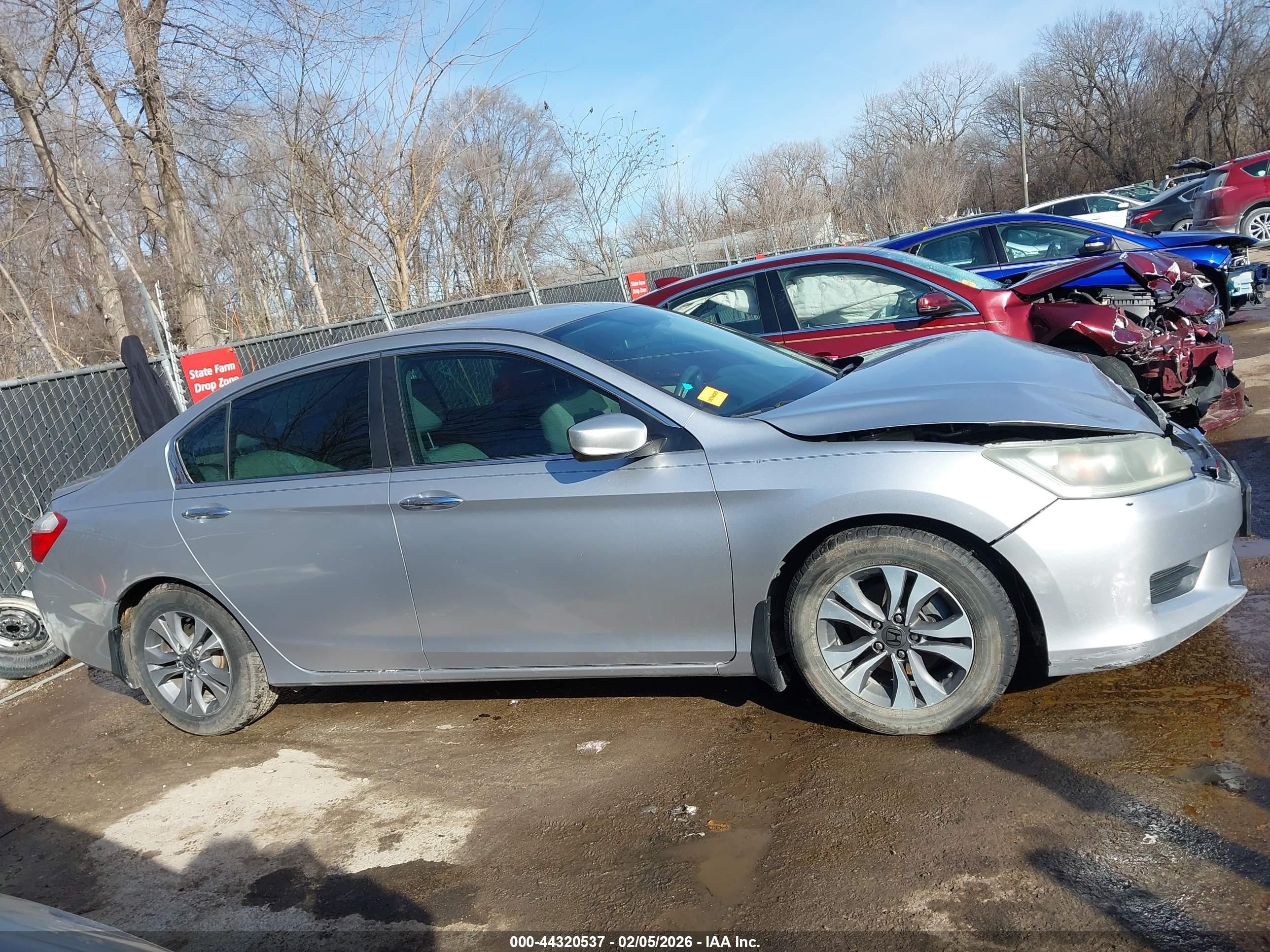 2015 Honda Accord Lx Silver vin: 1HGCR2F3XFA090990