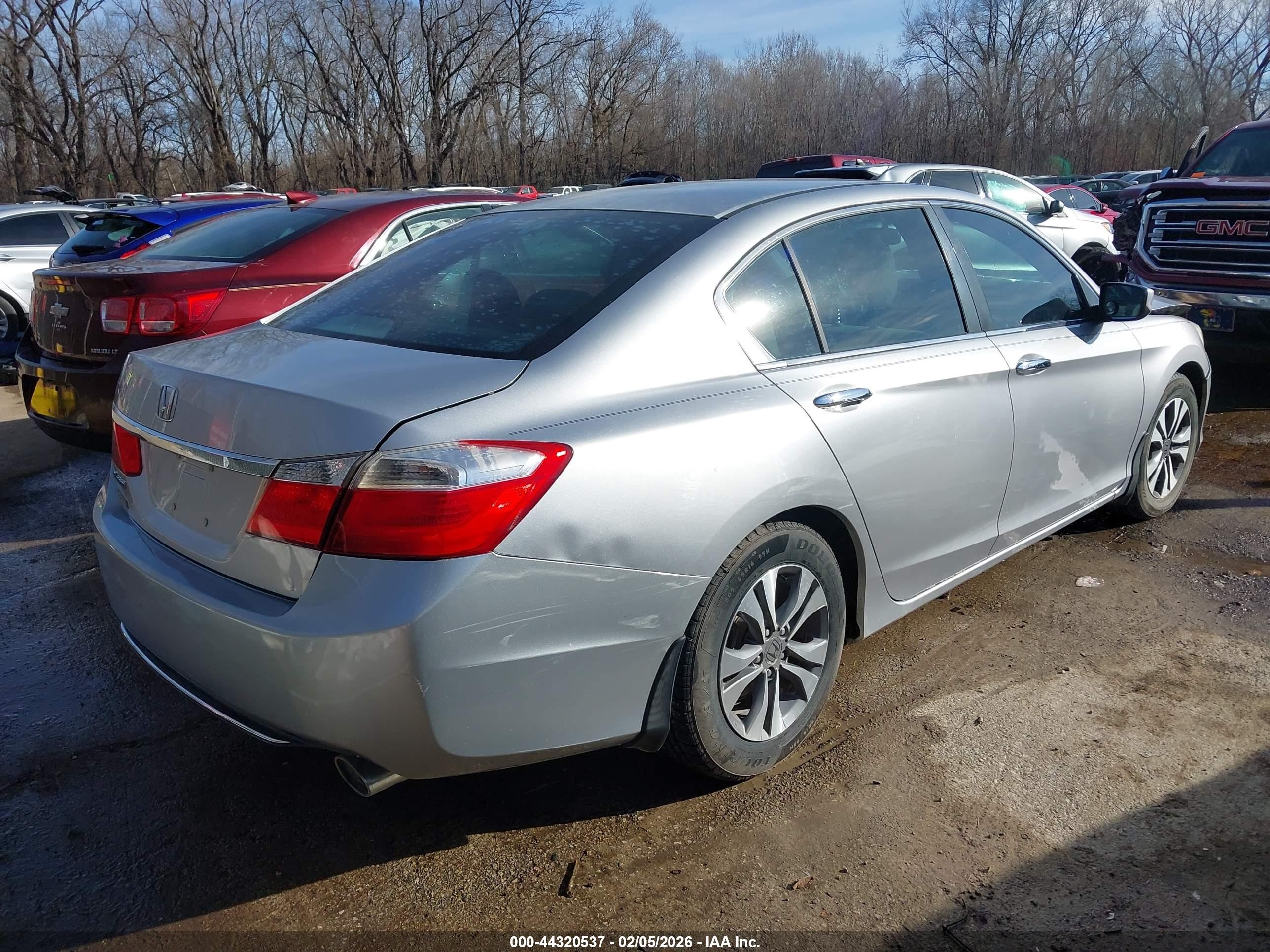 2015 Honda Accord Lx Silver vin: 1HGCR2F3XFA090990