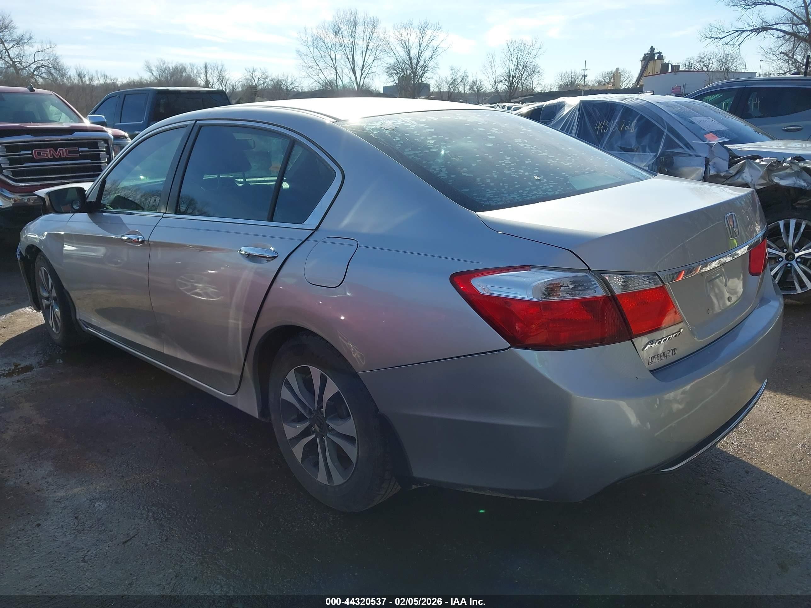 2015 Honda Accord Lx Silver vin: 1HGCR2F3XFA090990
