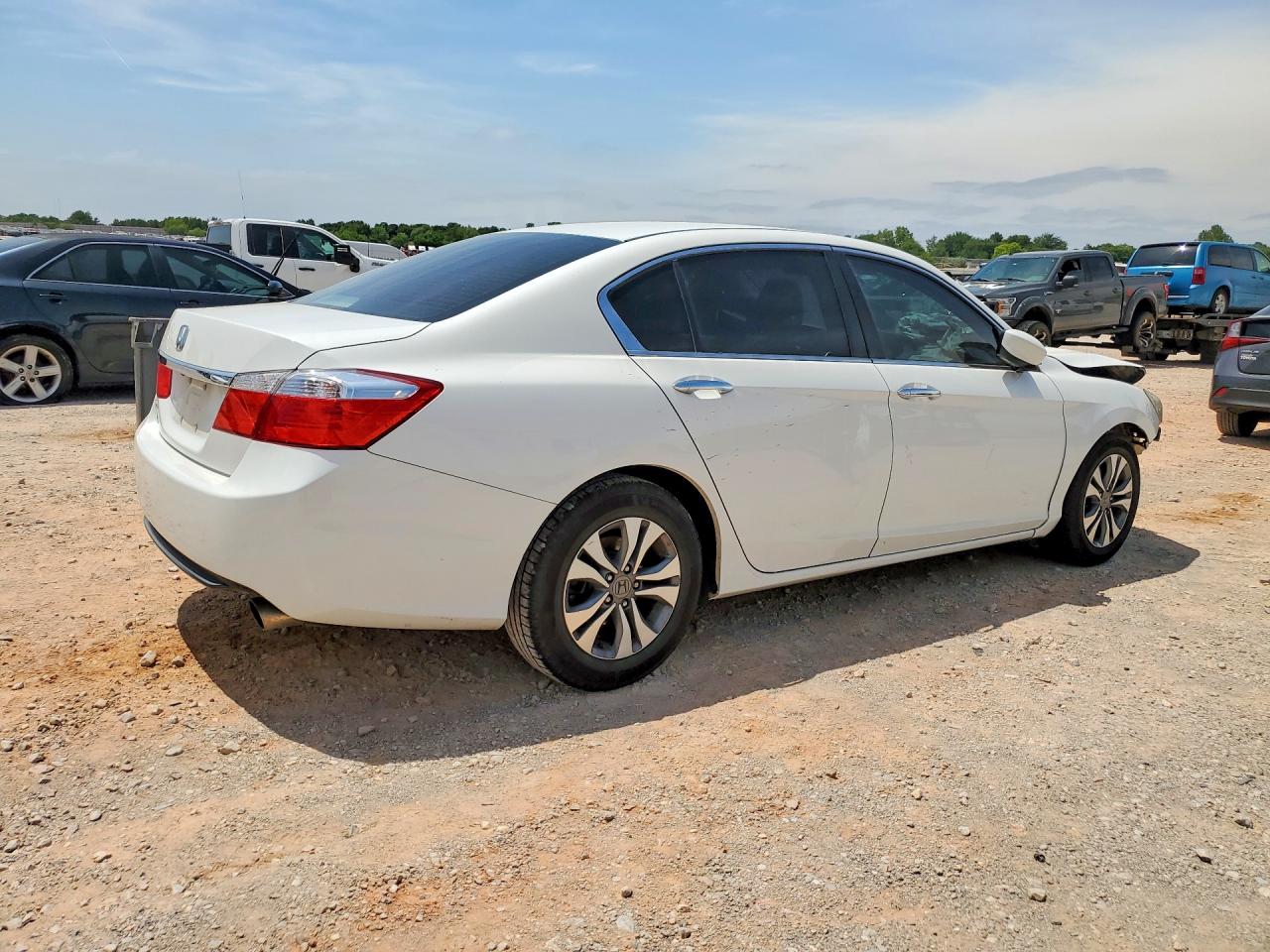 2015 Honda Accord Lx White vin: 1HGCR2F3XFA154400