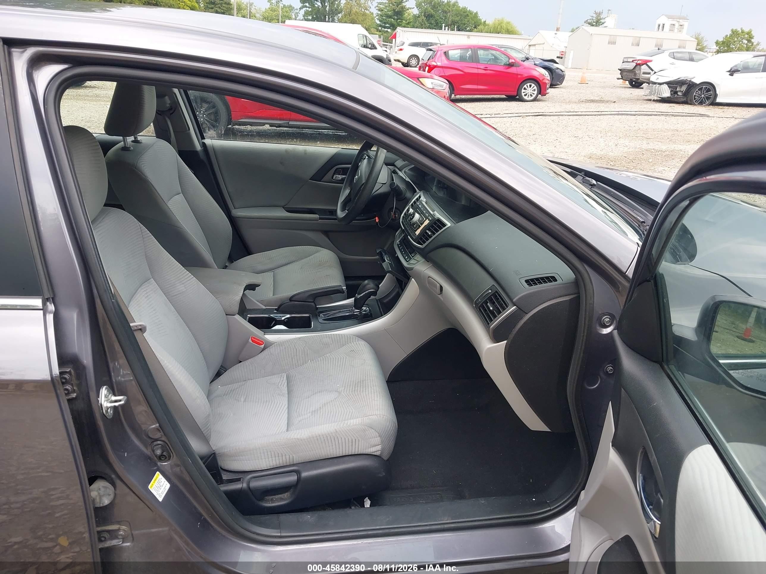 2015 Honda Accord Lx Серый vin: 1HGCR2F3XFA213493