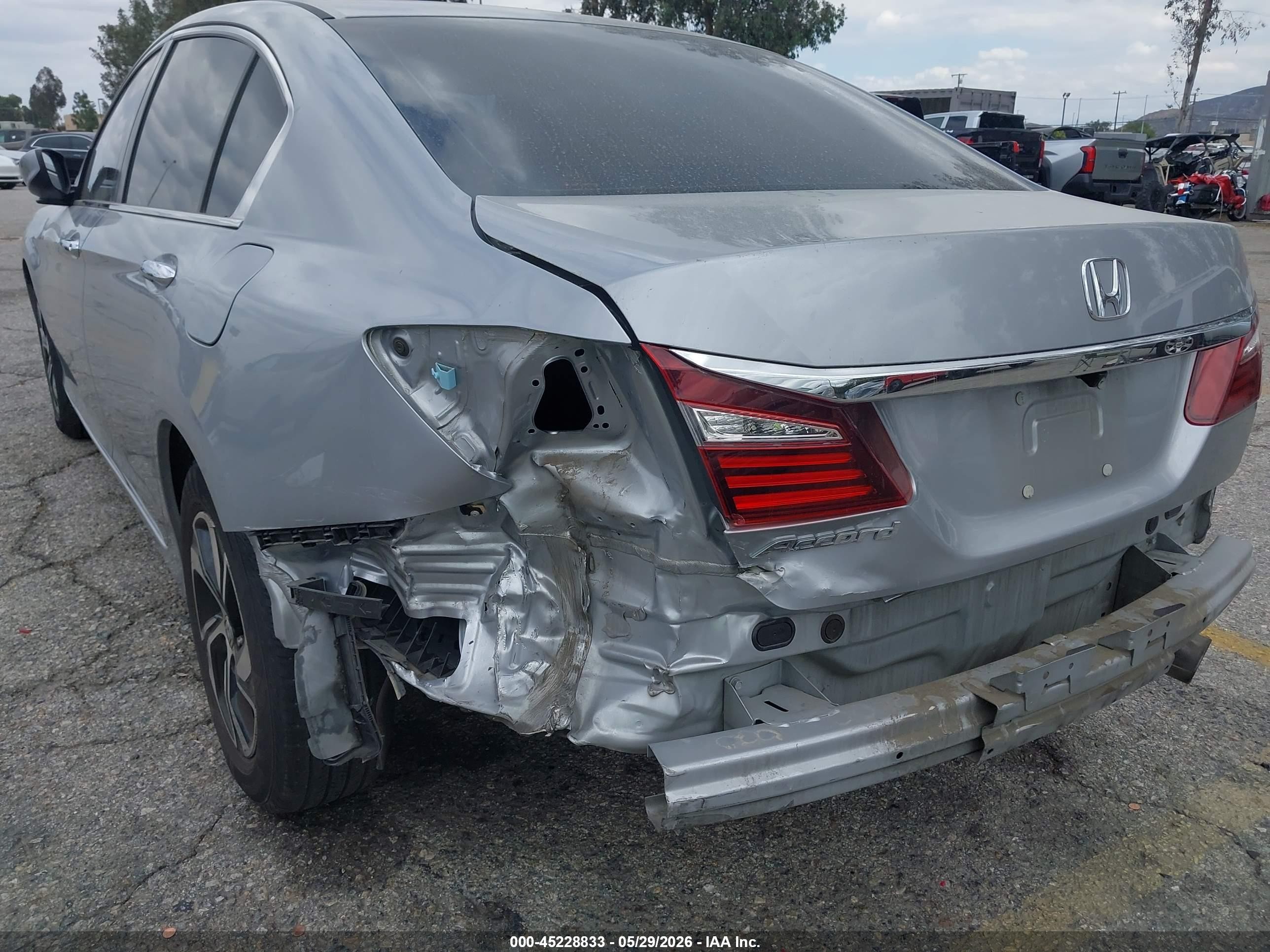 2016 Honda Accord Lx Silver vin: 1HGCR2F3XGA244809
