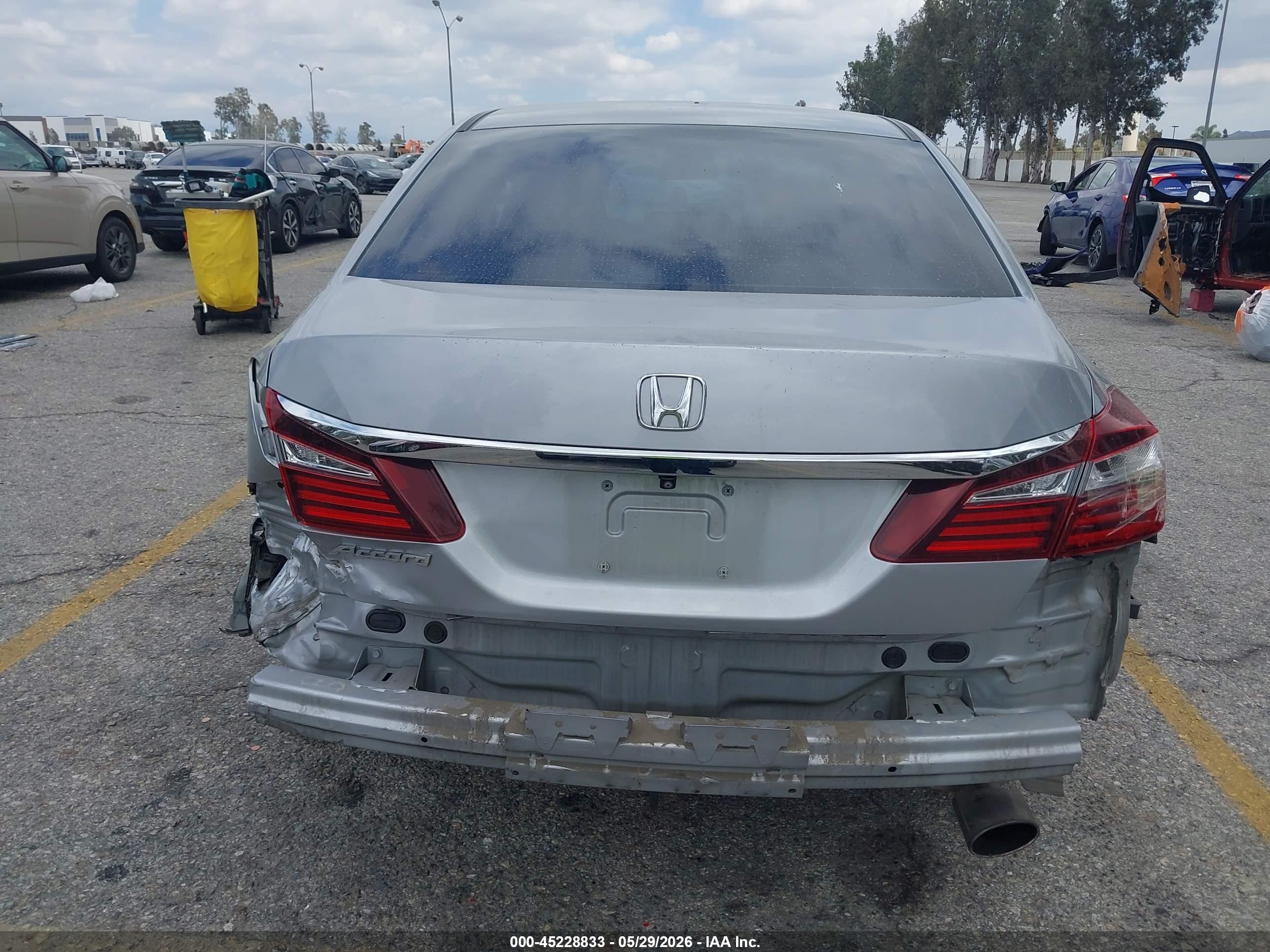 2016 Honda Accord Lx Silver vin: 1HGCR2F3XGA244809