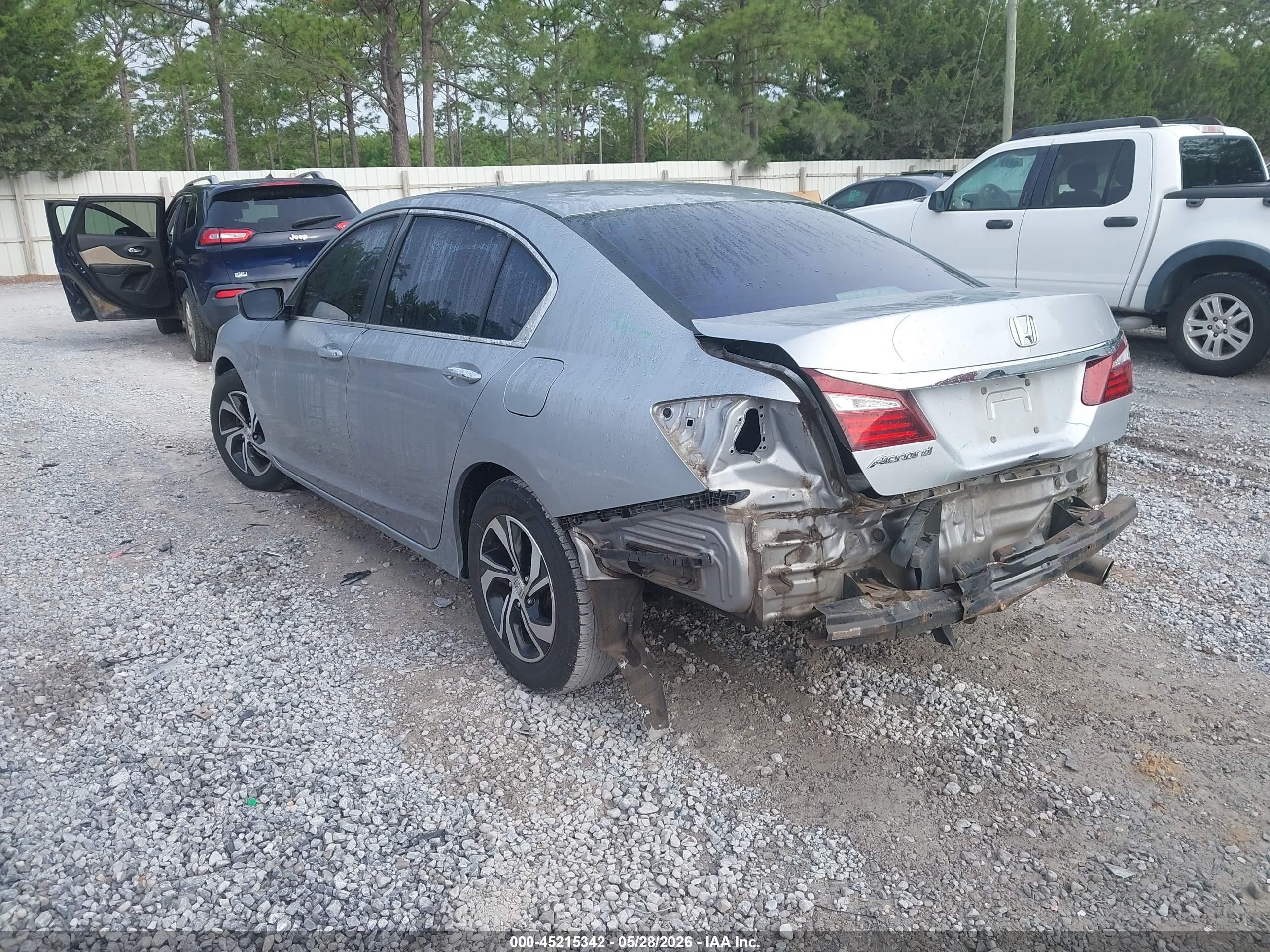 2017 Honda Accord Lx Серебряный vin: 1HGCR2F3XHA017847