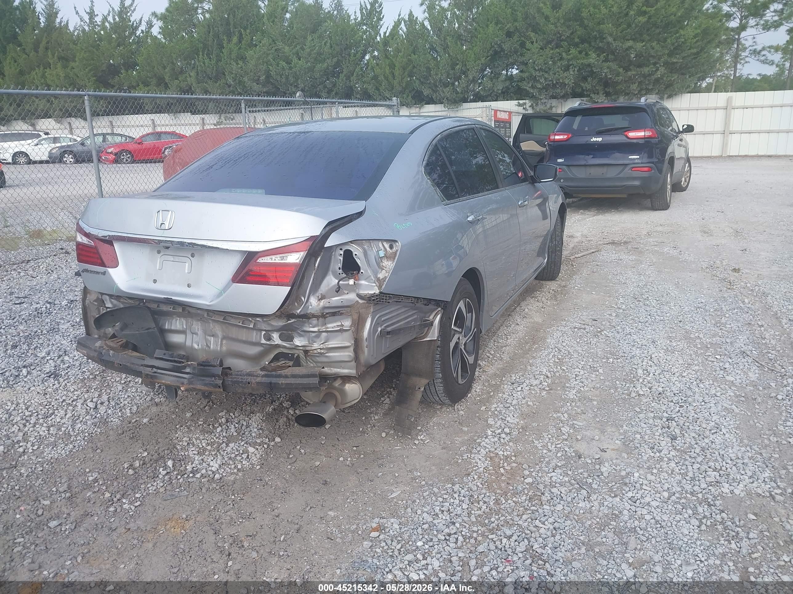 2017 Honda Accord Lx Серебряный vin: 1HGCR2F3XHA017847
