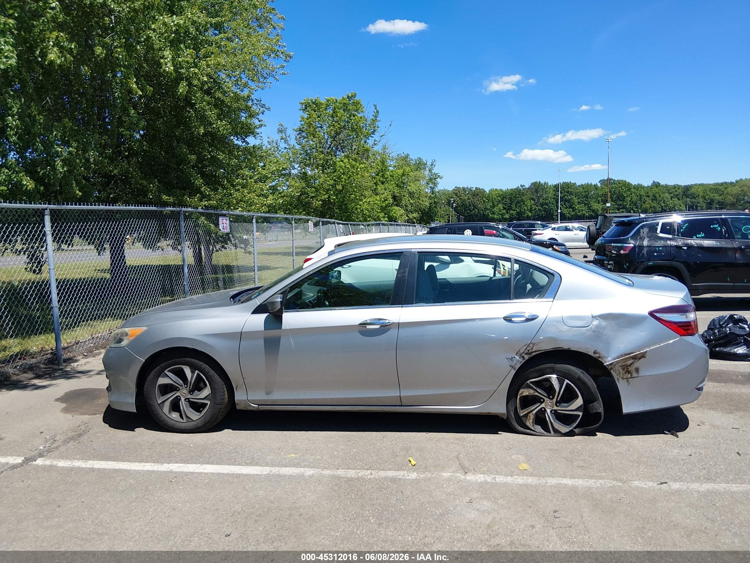 2017 Honda Accord Lx Silver vin: 1HGCR2F3XHA237506