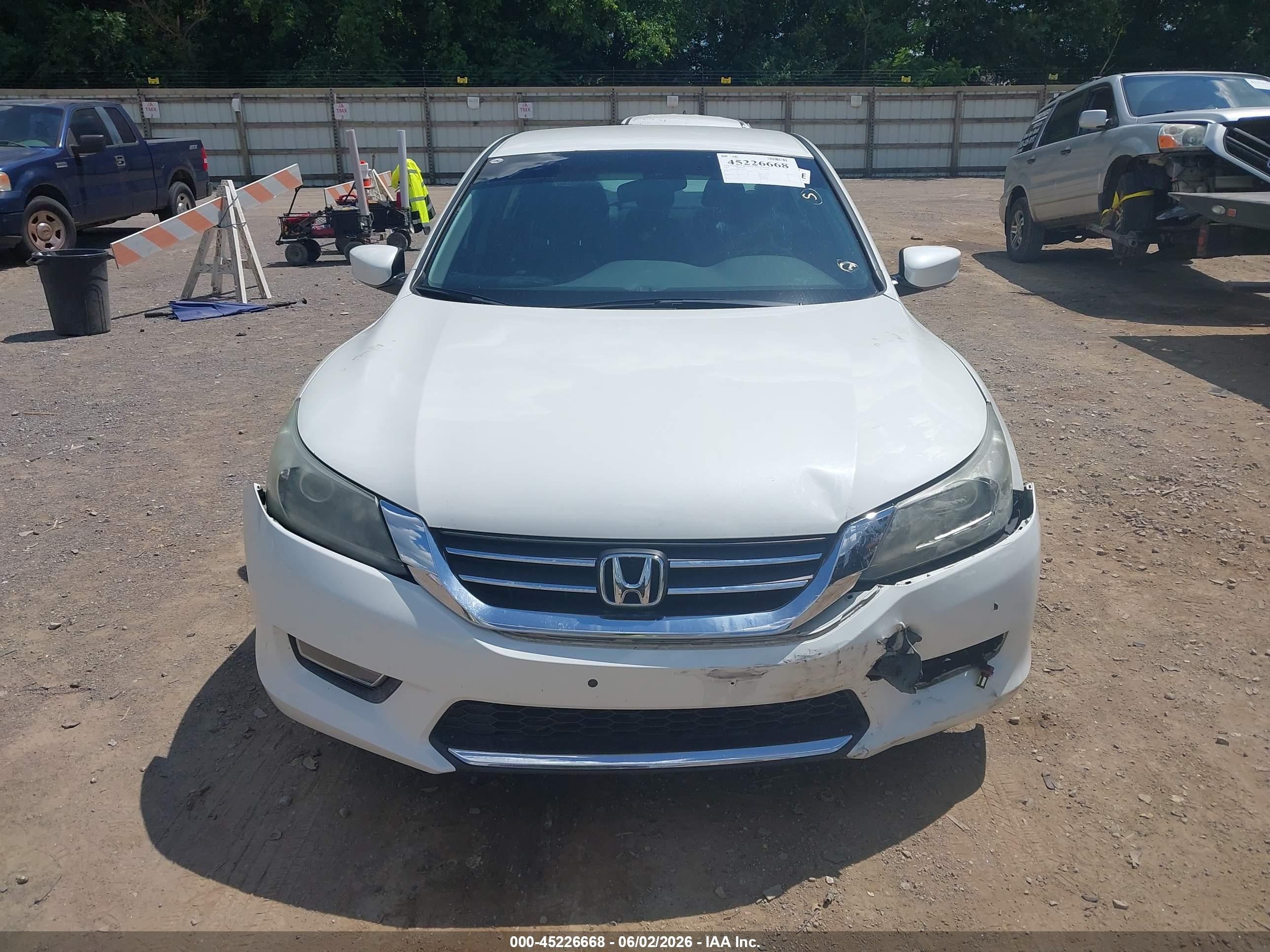 2013 Honda Accord Sport White vin: 1HGCR2F50DA121274