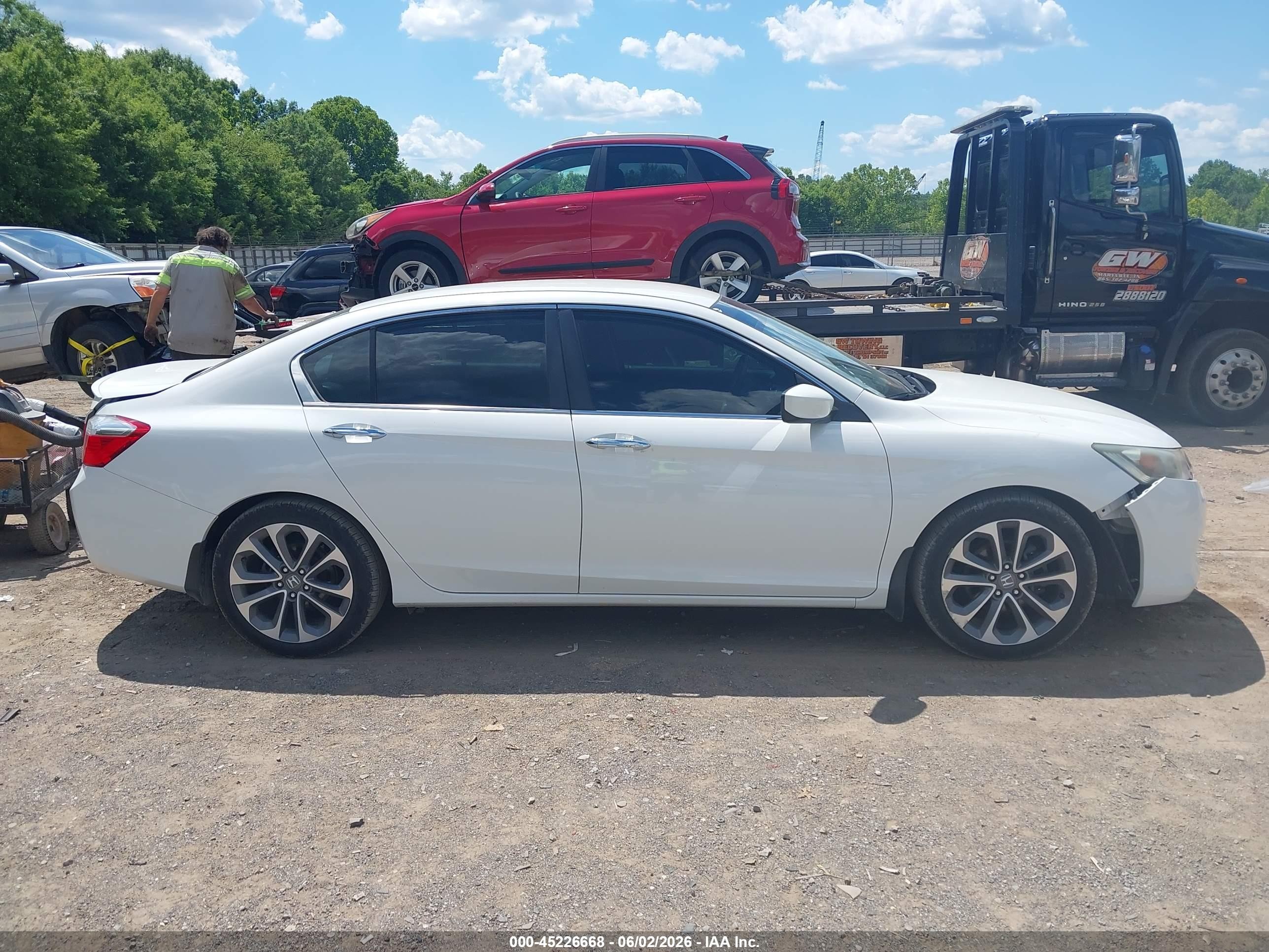 2013 Honda Accord Sport White vin: 1HGCR2F50DA121274