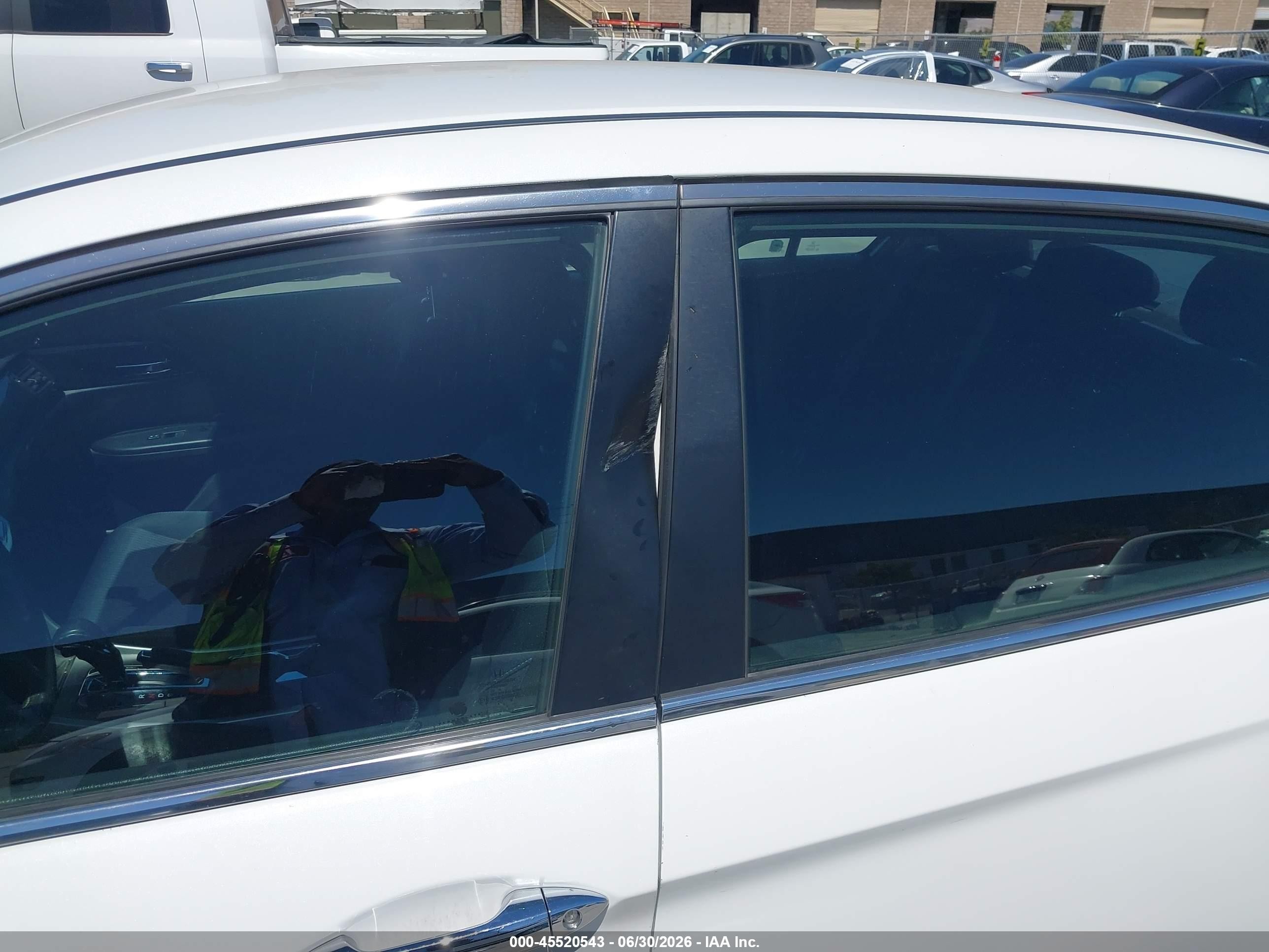 2015 Honda Accord Sport White vin: 1HGCR2F50FA051326