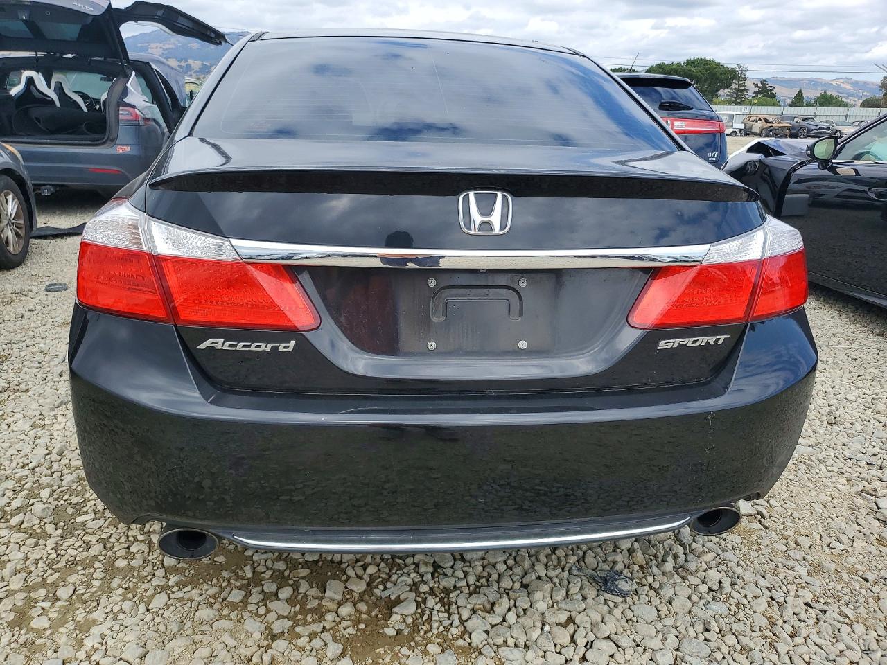 2015 Honda Accord Sport Black vin: 1HGCR2F50FA051696