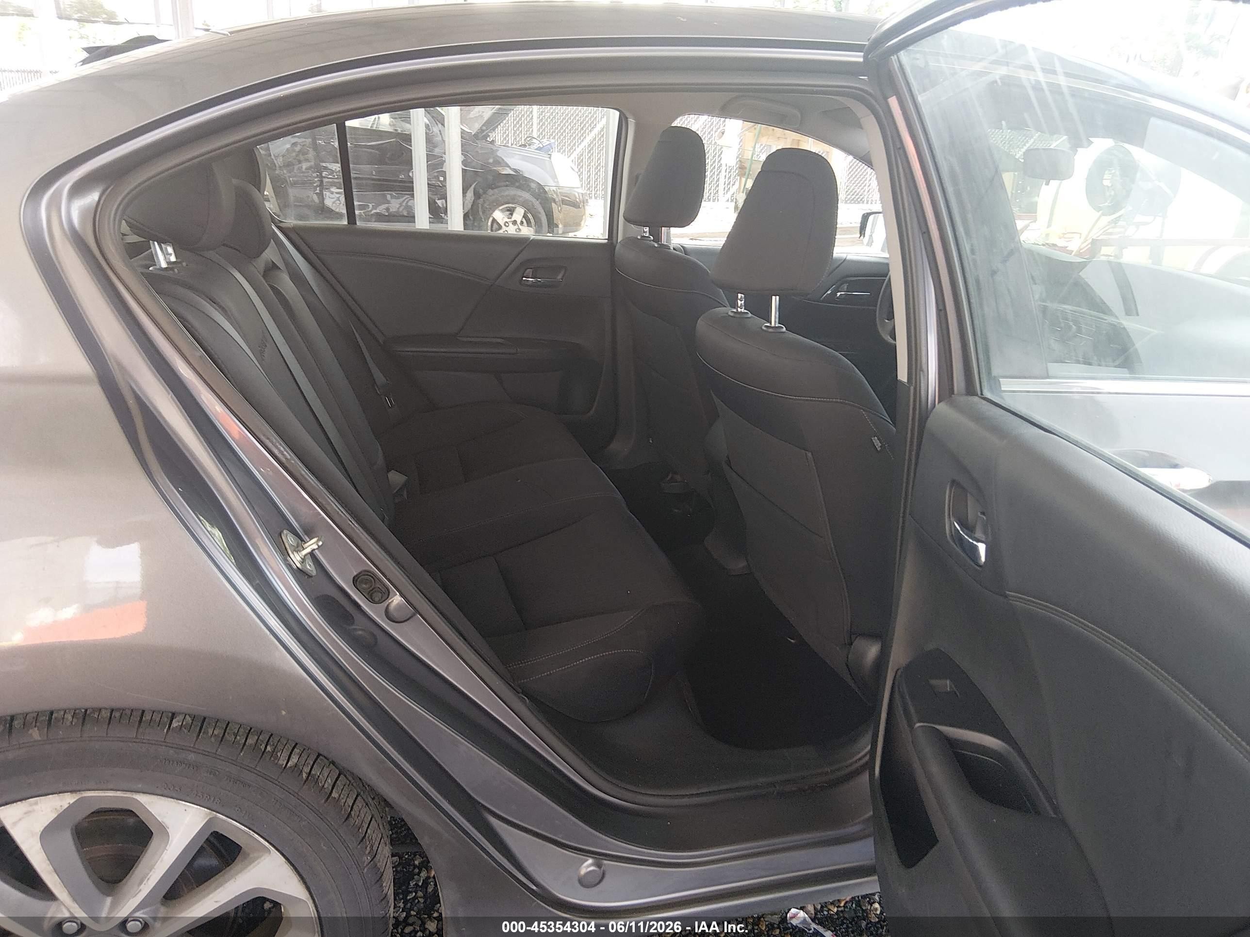 2015 Honda Accord Sport Gray vin: 1HGCR2F50FA072290