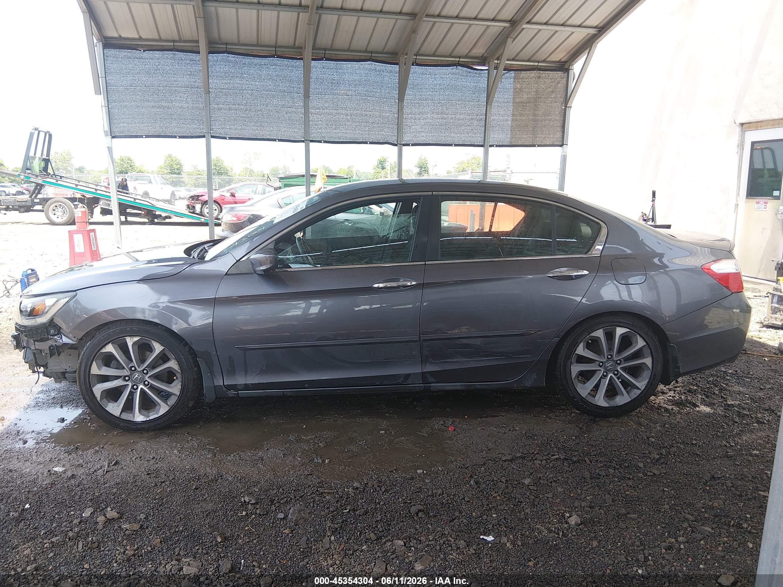 2015 Honda Accord Sport Gray vin: 1HGCR2F50FA072290