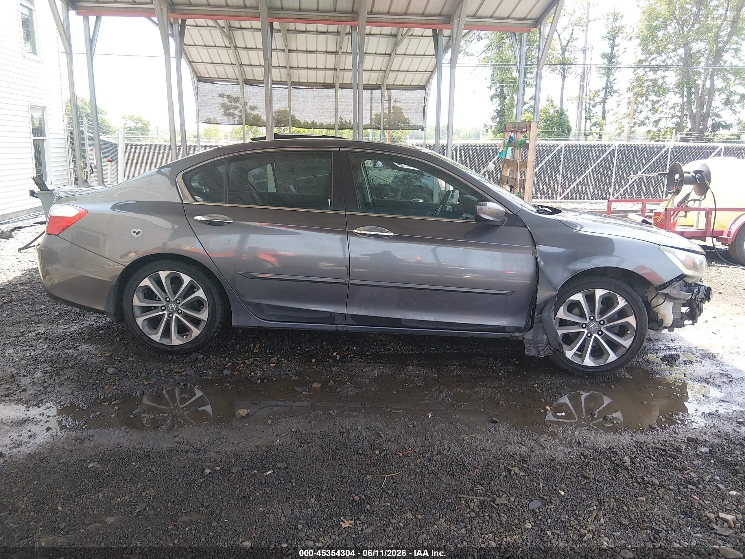 2015 Honda Accord Sport Gray vin: 1HGCR2F50FA072290