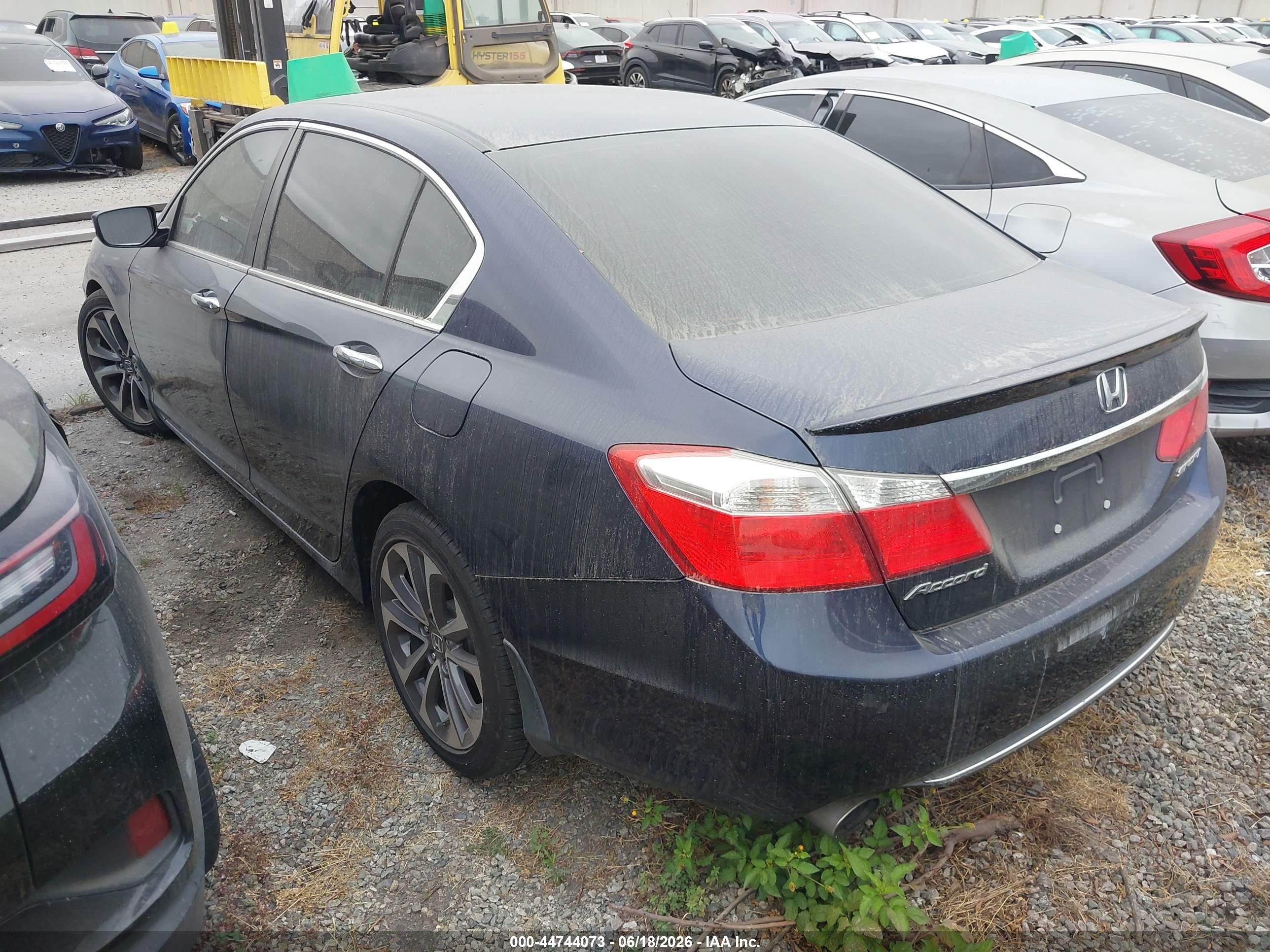 2015 Honda Accord Sport Navy vin: 1HGCR2F50FA076159