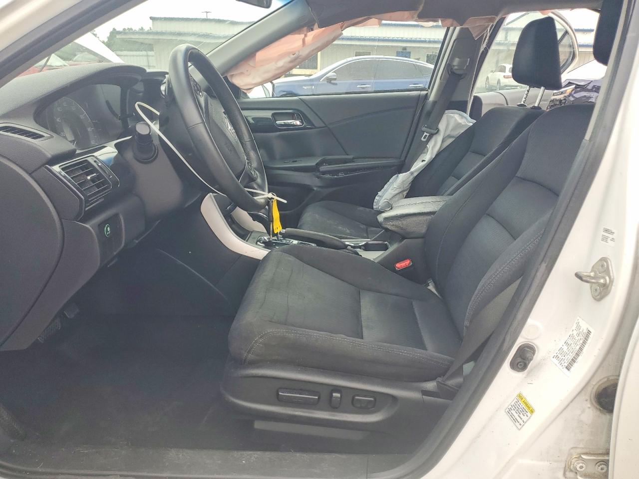 2015 Honda Accord Sport White vin: 1HGCR2F50FA194597